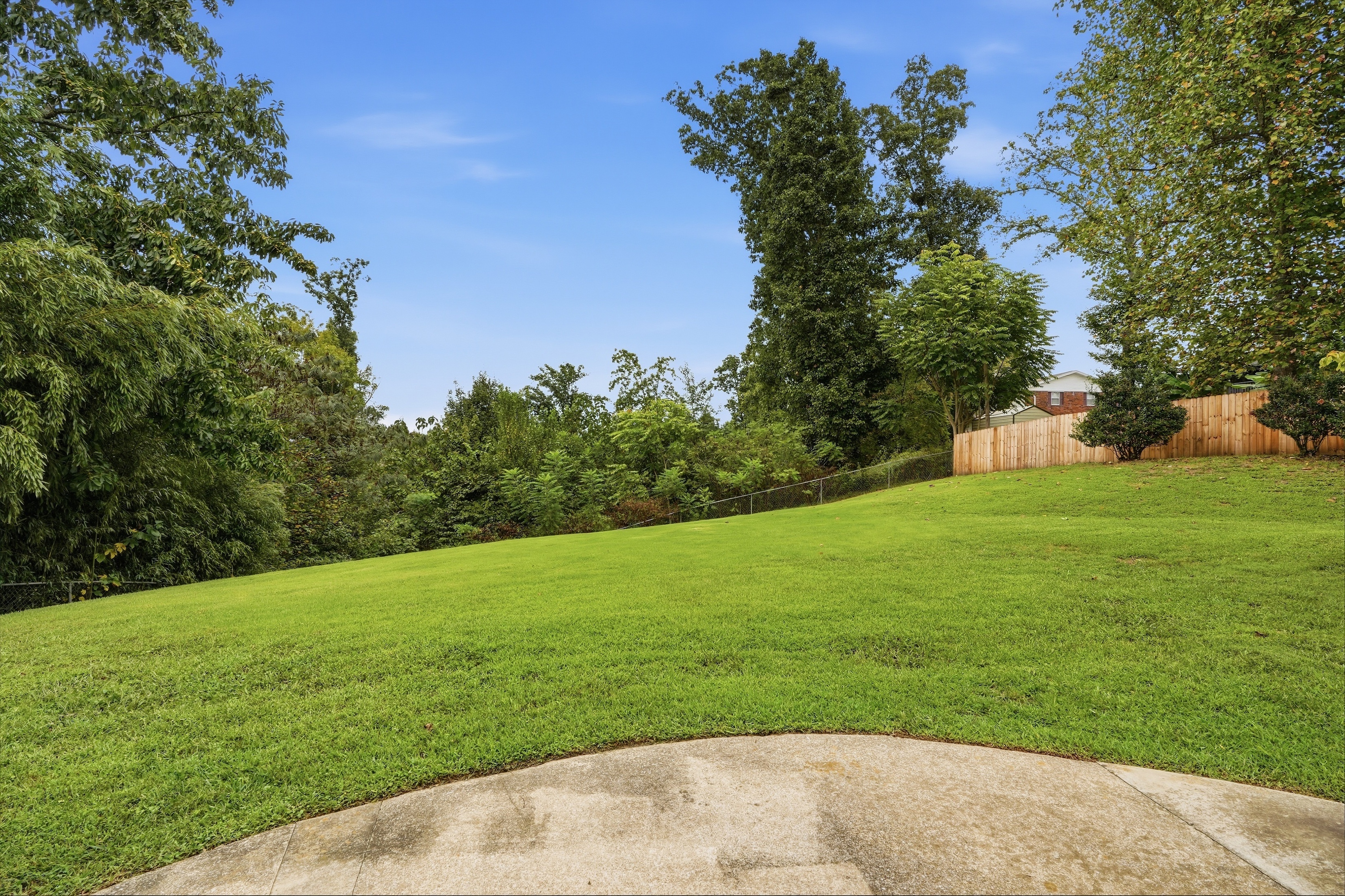Photo 28 of 32 of 8269 Clipper Dr, Chattanooga, TN