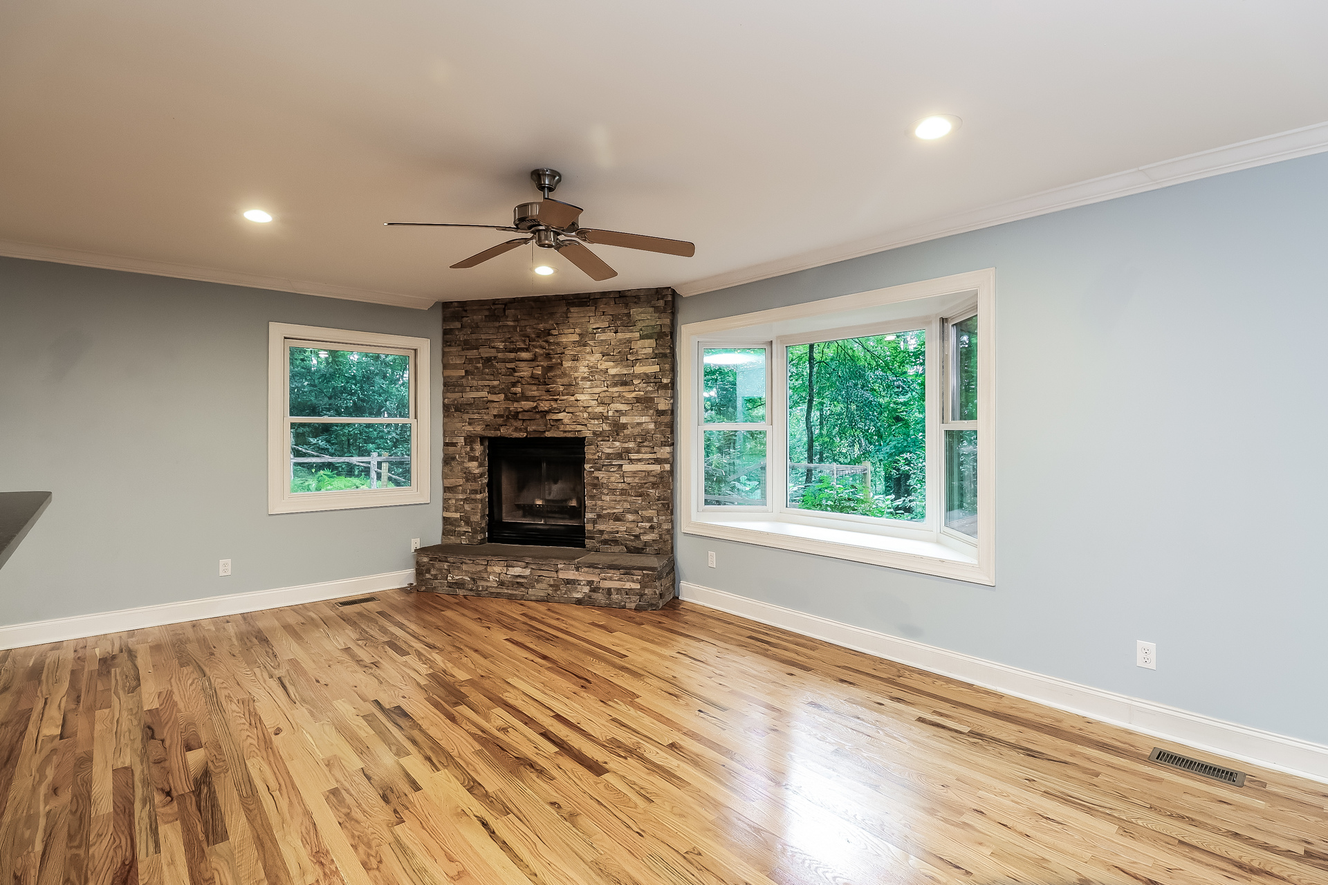 Photo 3 of 20 of 522 Glen Cannon Dr, Pisgah Forest, NC