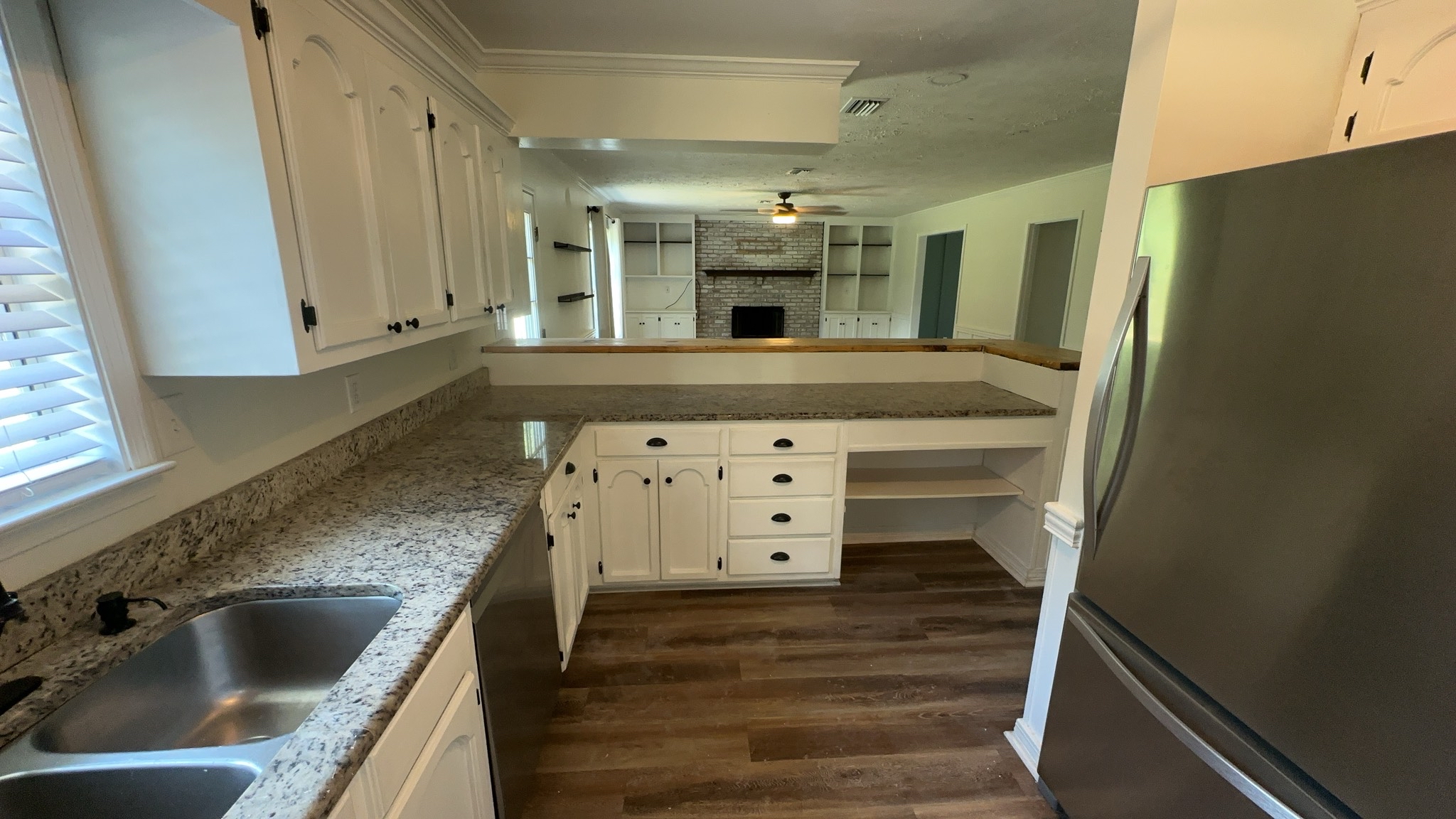 Photo 7 of 27 of 1693 Wofford Pl, Eight Mile, AL