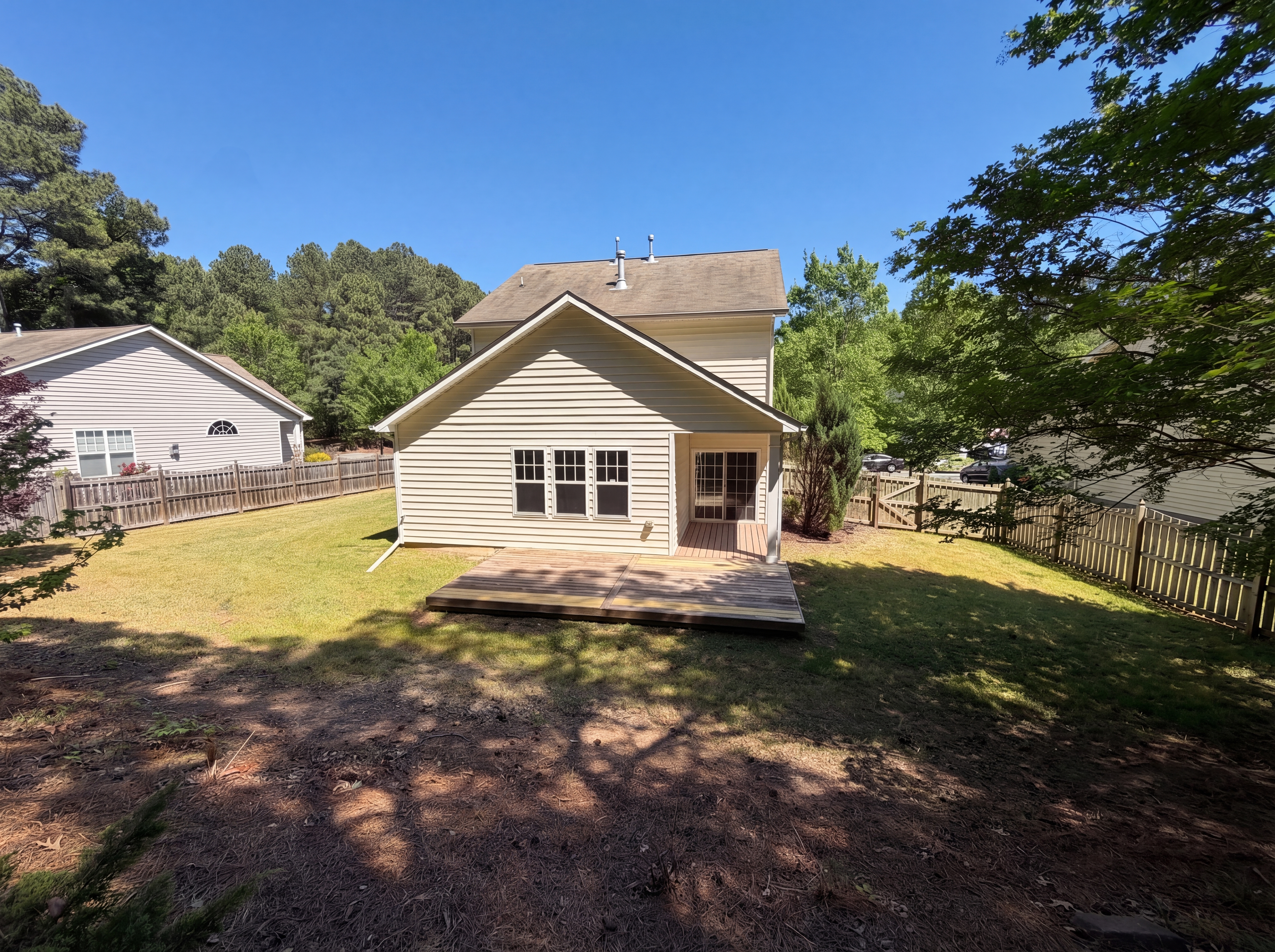 Photo 5 of 17 of 3216 Ranbir Dr, Durham, NC