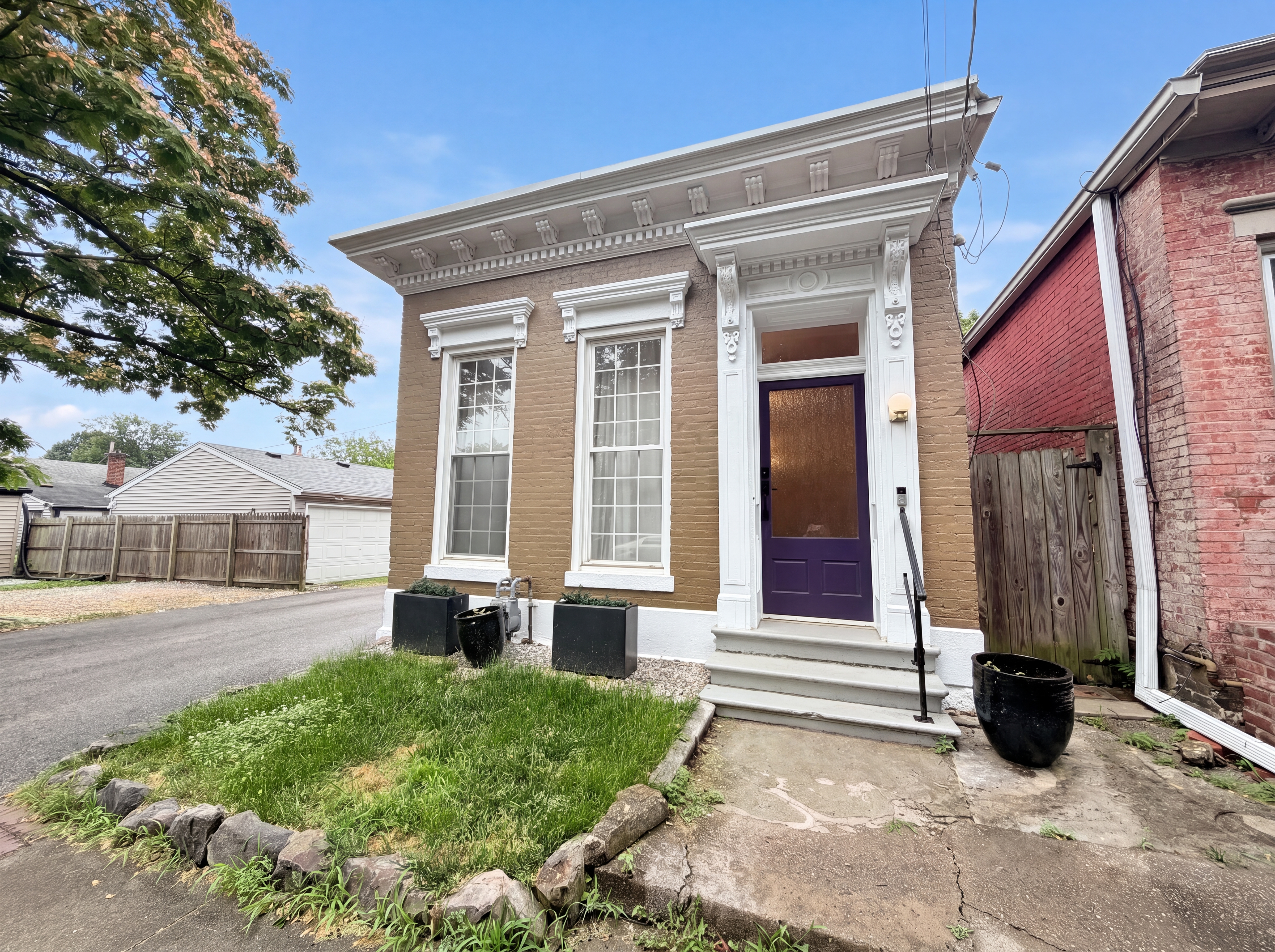 Photo 24 of 27 of 1011 Rogers St, Louisville, KY