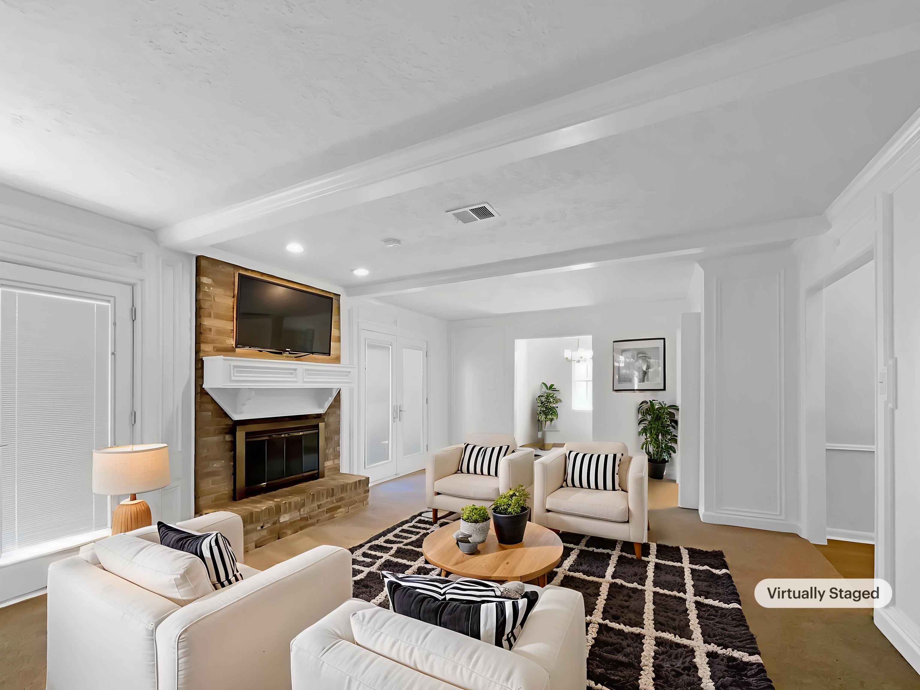 Photo 2 of 24 of 11307 Wickersham Ln, Houston, TX