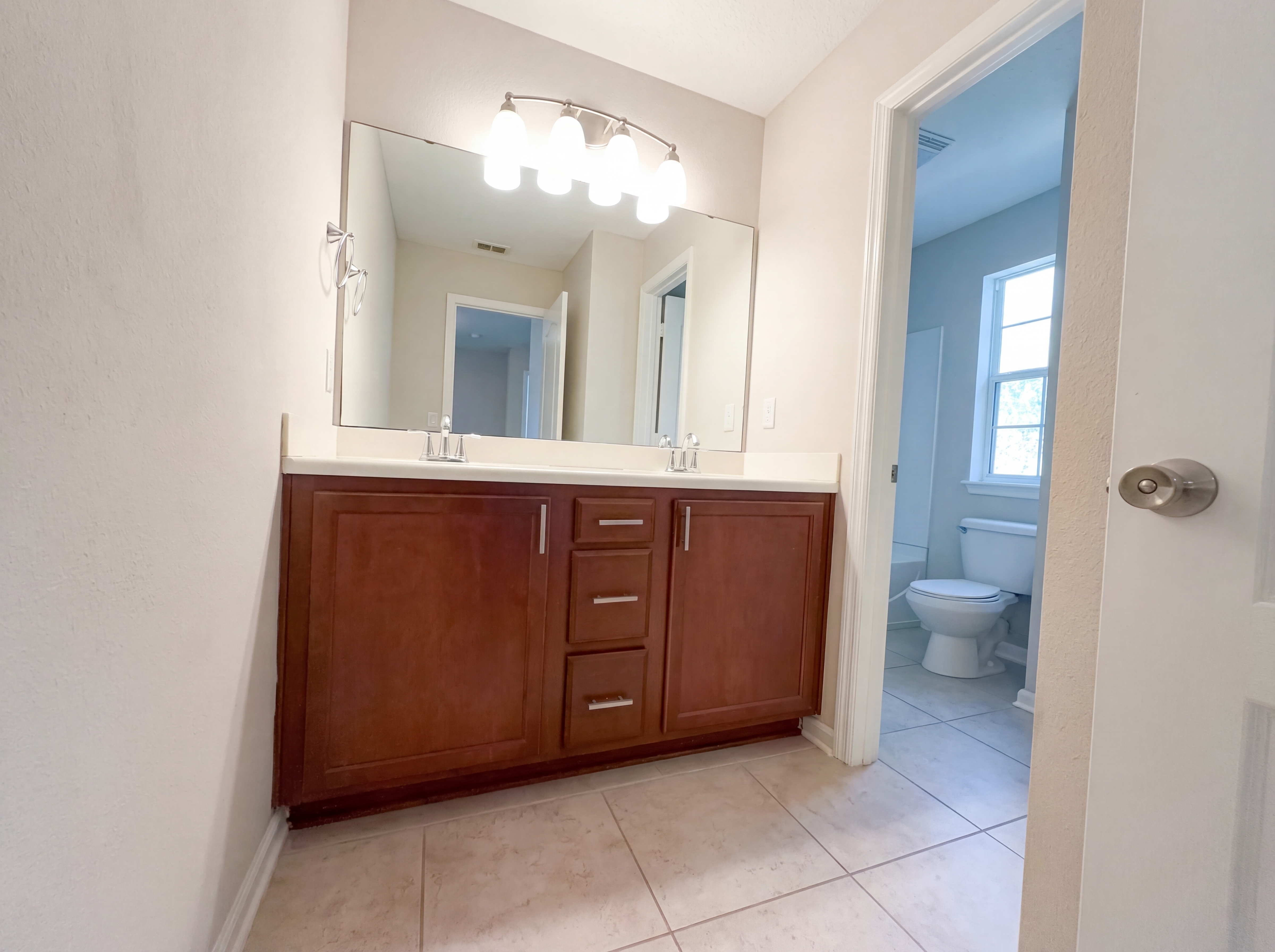 Photo 18 of 20 of 875 Quiet Stone Ln, Orange Park, FL