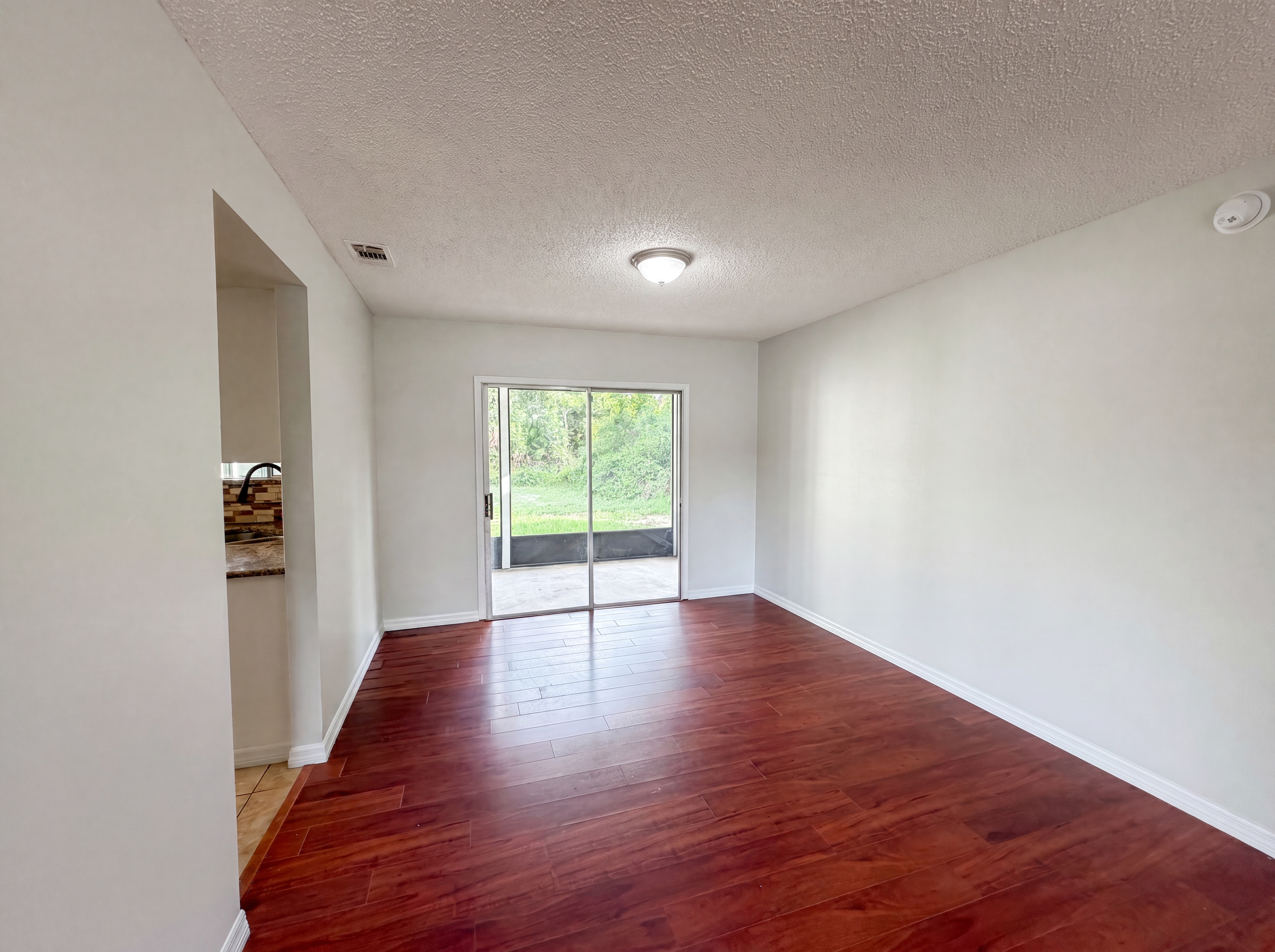 Photo 7 of 18 of 3143 Boxelder St, Deltona, FL