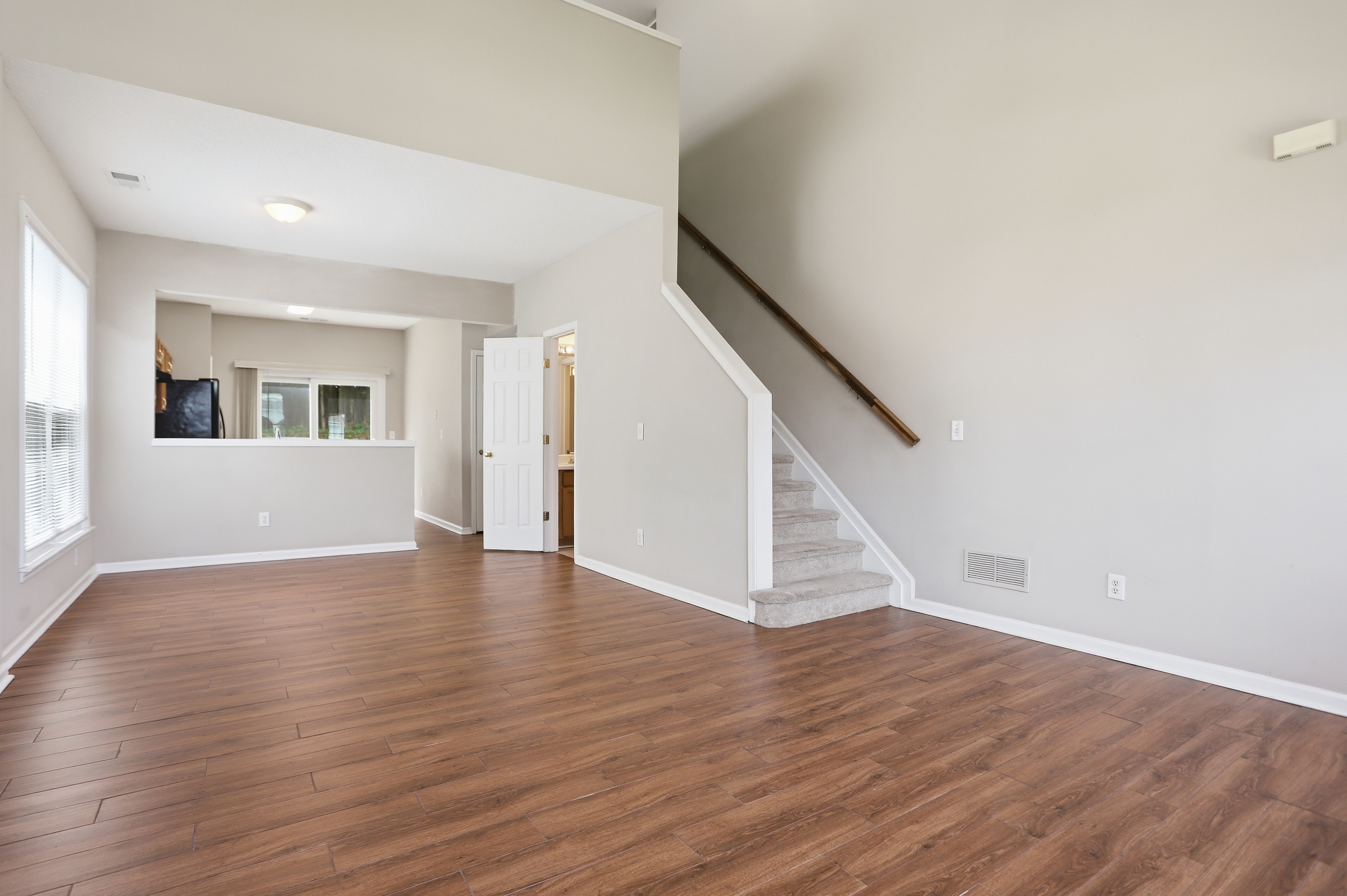 Photo 11 of 30 of 1635 Heyford Cir NW, Kennesaw, GA