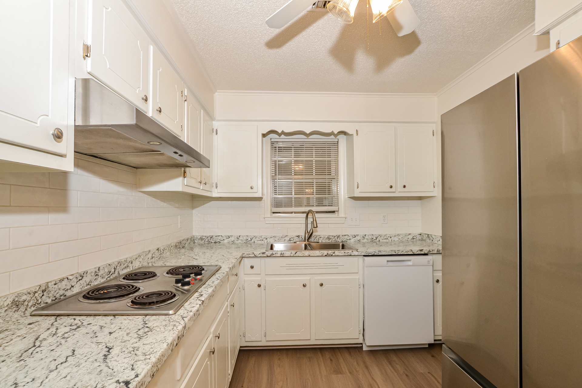 Photo 12 of 21 of 9540 Stuart St, Olive Branch, MS