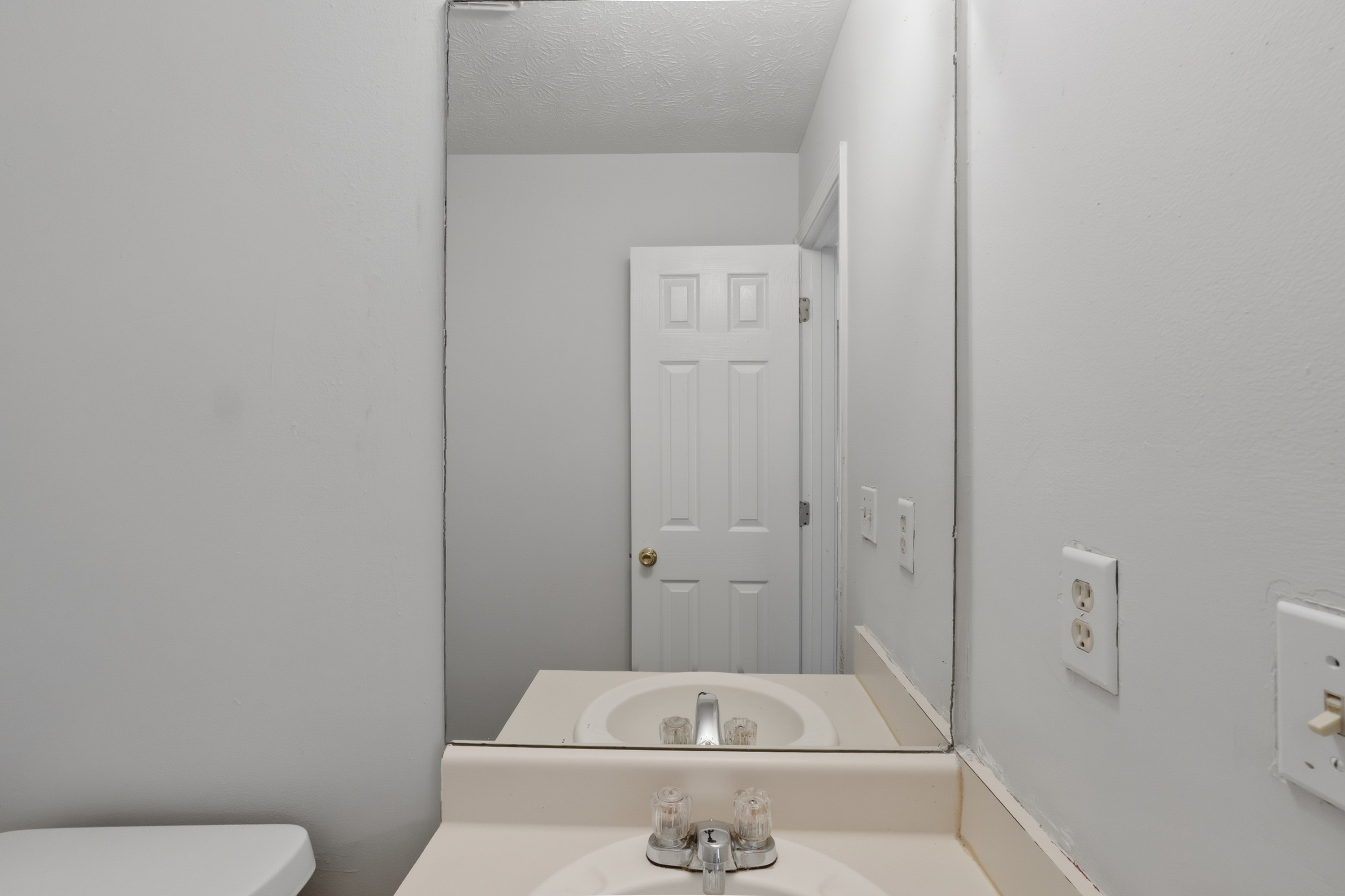 Photo 23 of 36 of 5747 Rex Mill Crk, Rex, GA