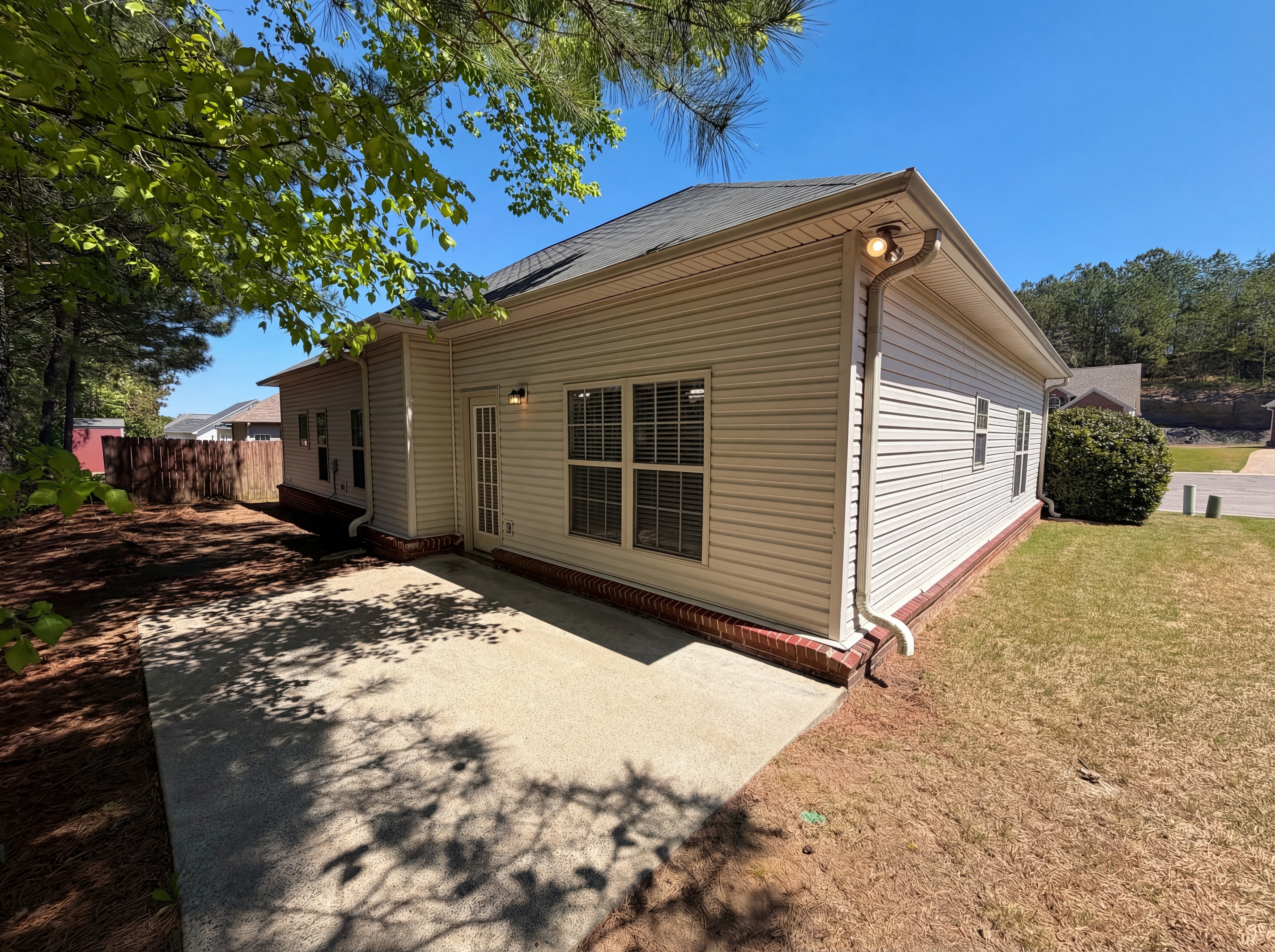 Photo 5 of 18 of 4170 Hathaway Ln, Mount Olive, AL