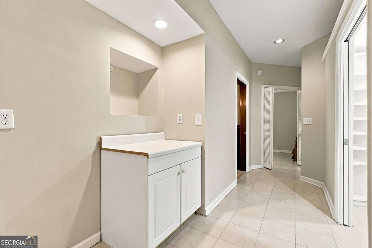 Photo 31 of 51 of 2680 Factor Walk Blvd, Suwanee, GA