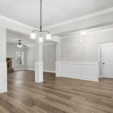 Property photo 3 of 45 Hawthorn Ln