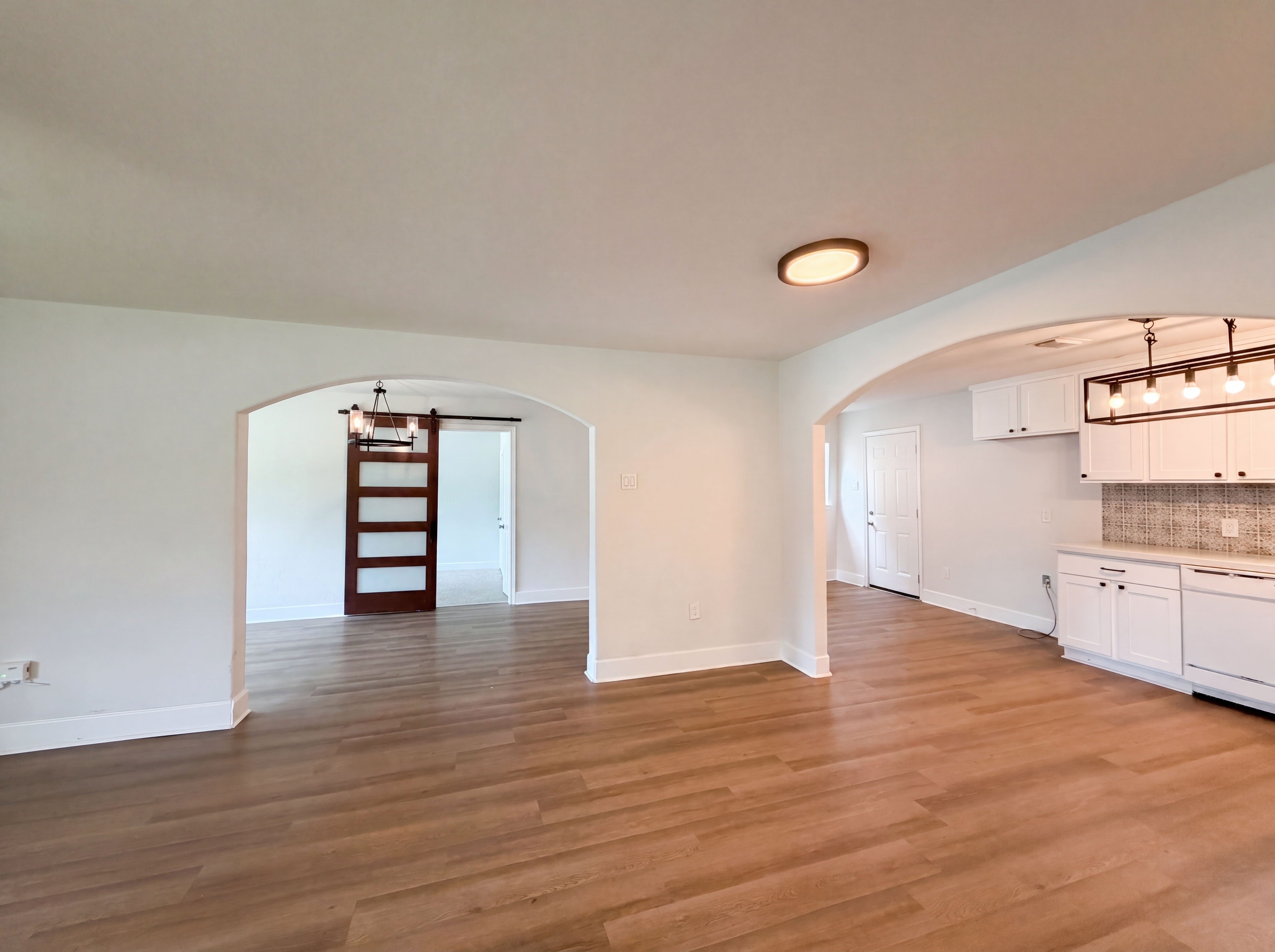 Photo 9 of 19 of 5935 Southseas St, Houston, TX