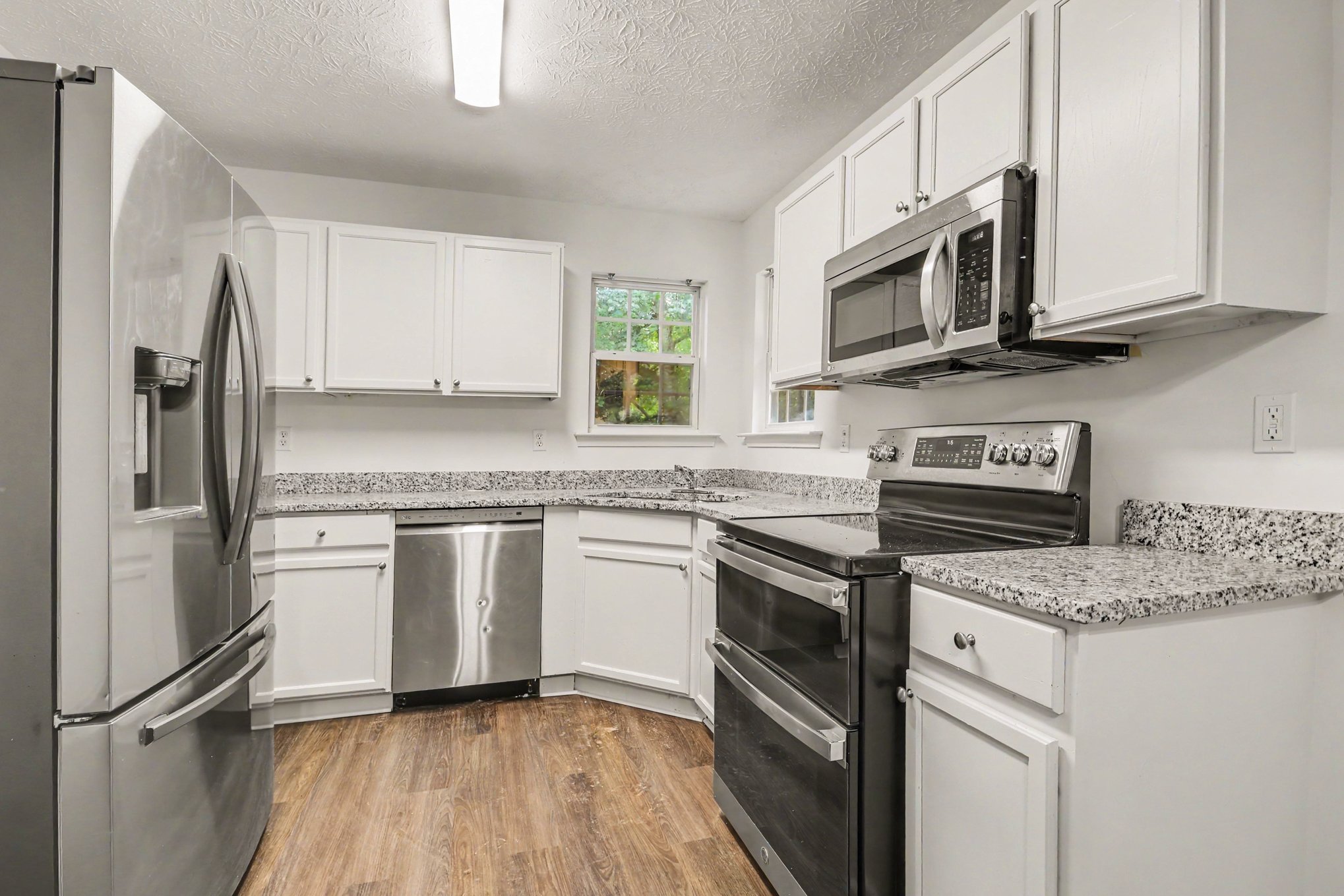 Photo 2 of 16 of 272 Mountain Brook Cir, Dahlonega, GA