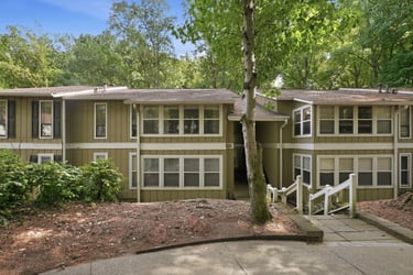 Exterior of 5145 Roswell Rd