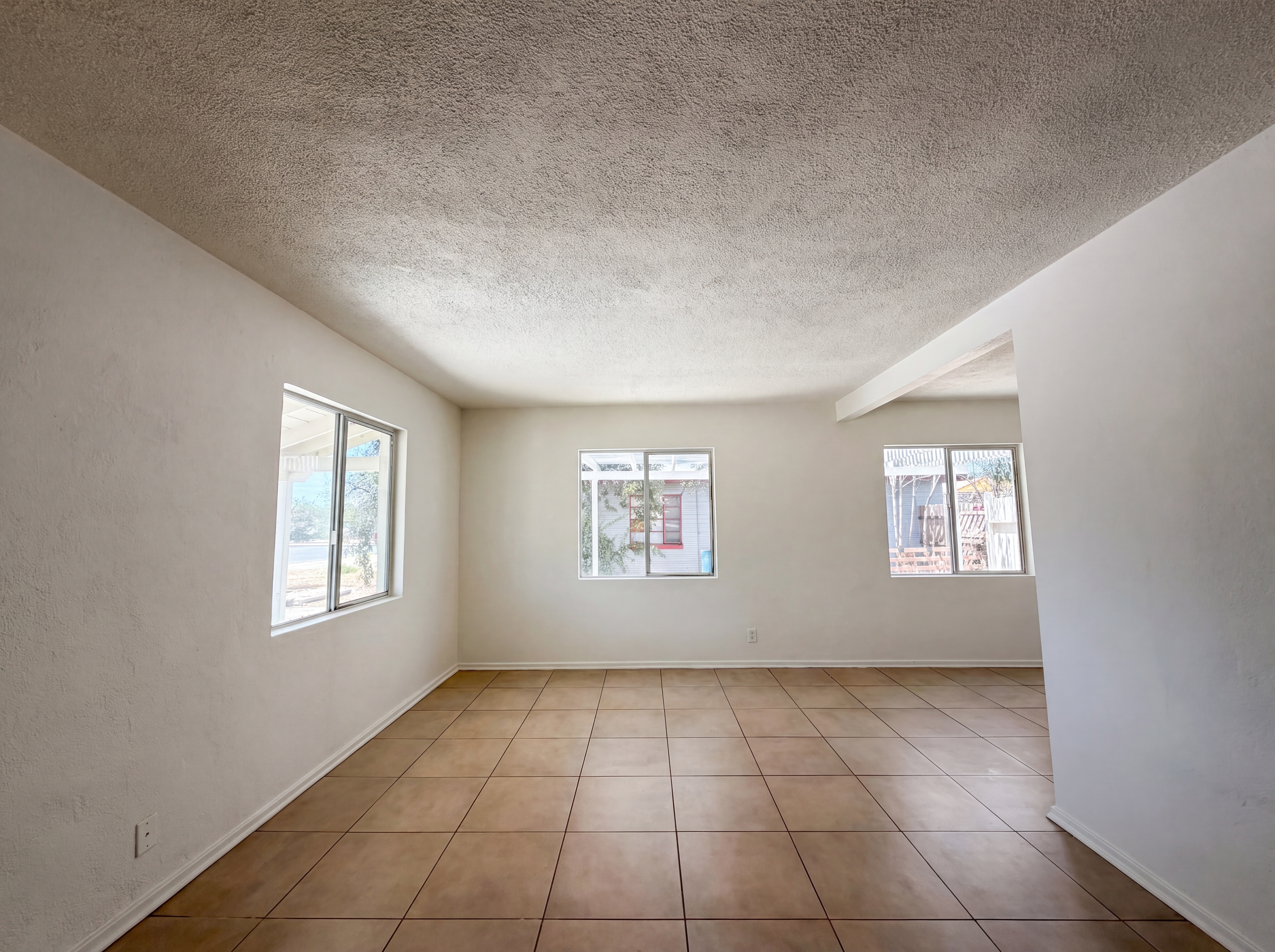 Photo 7 of 16 of 2042 W Pasadena Ave, Phoenix, AZ