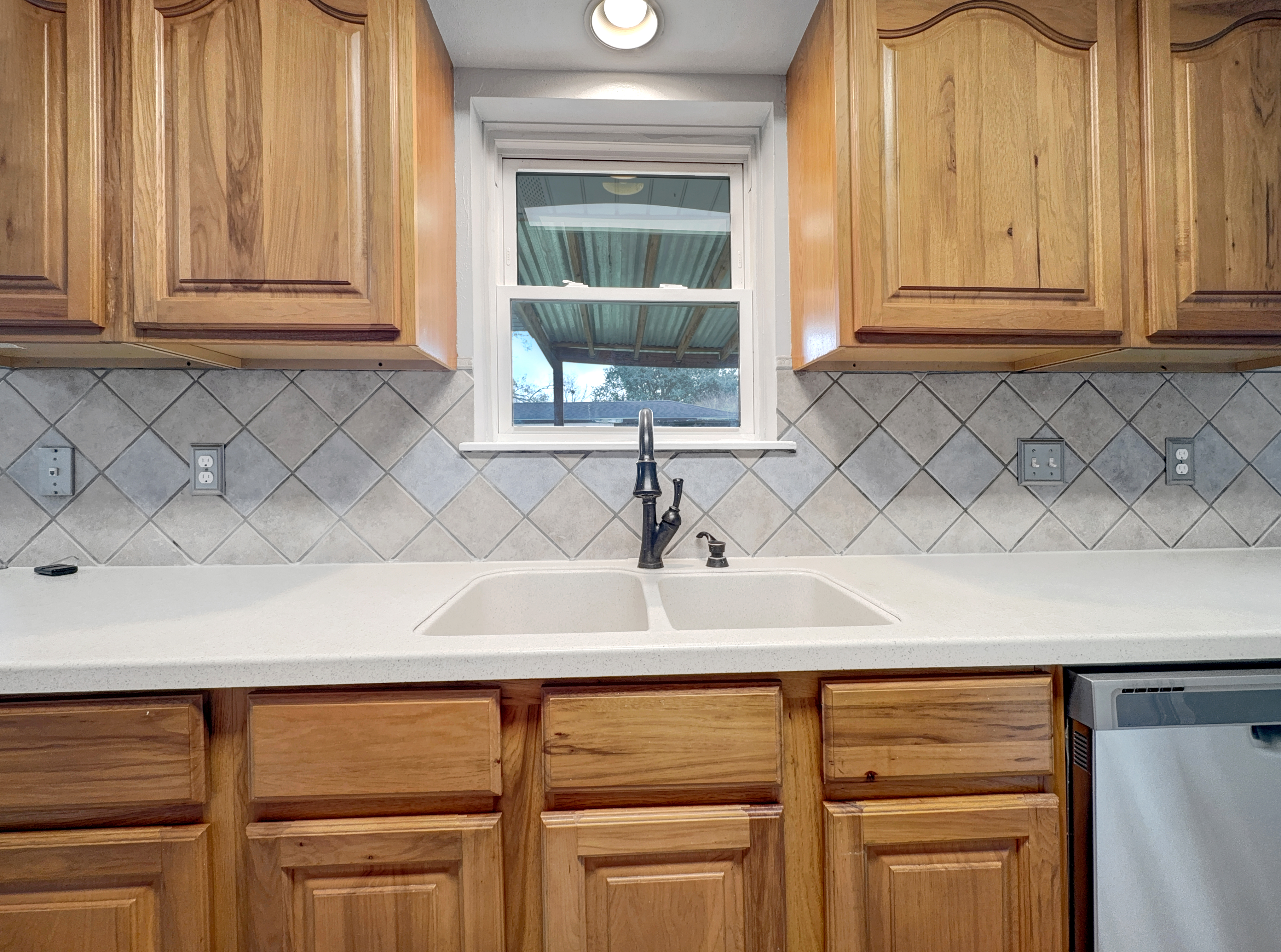 Photo 10 of 16 of 2103 Williamsburg Ct N, League City, TX