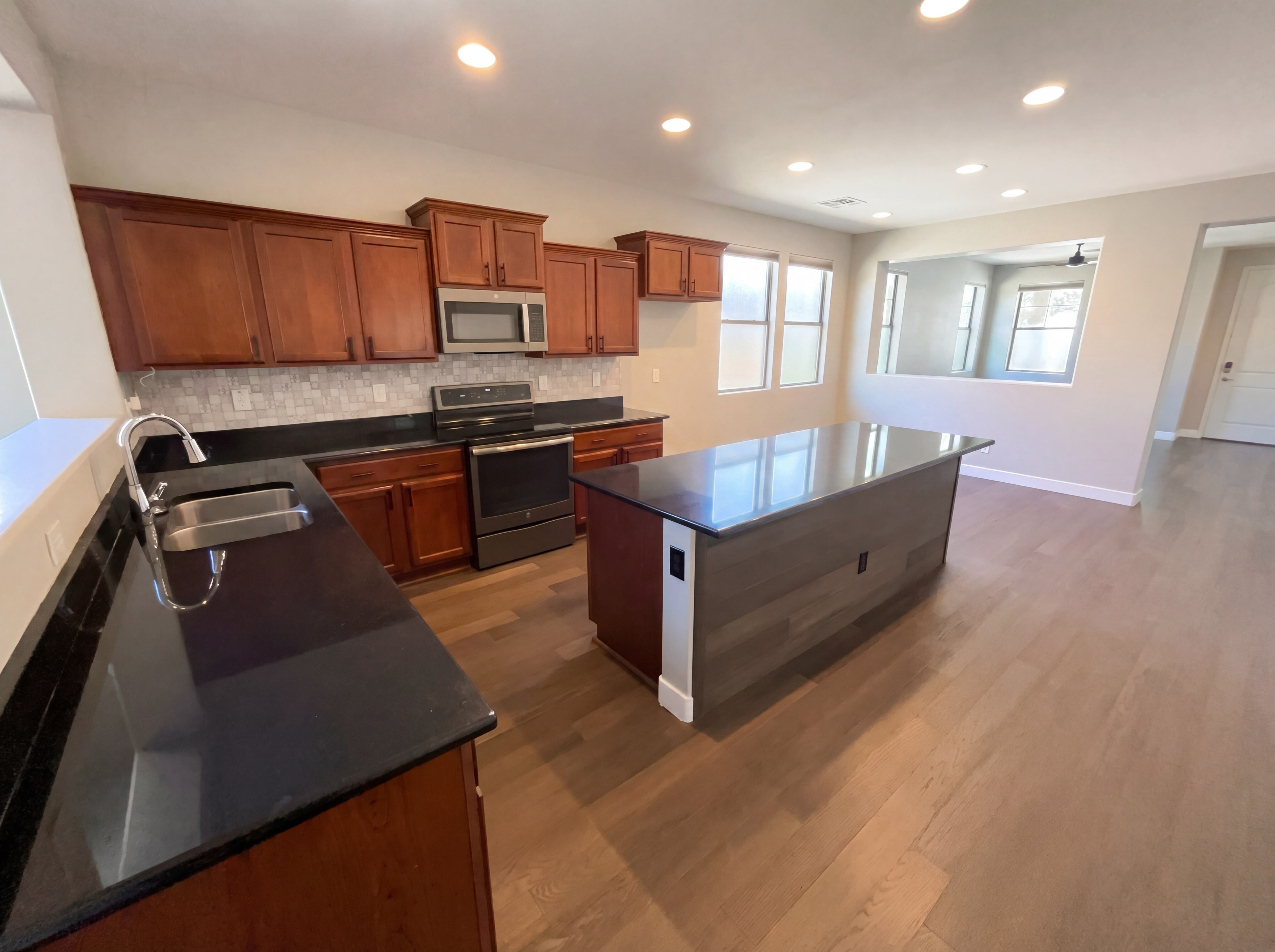 Photo 10 of 21 of 4648 S Twinleaf Dr, Gilbert, AZ