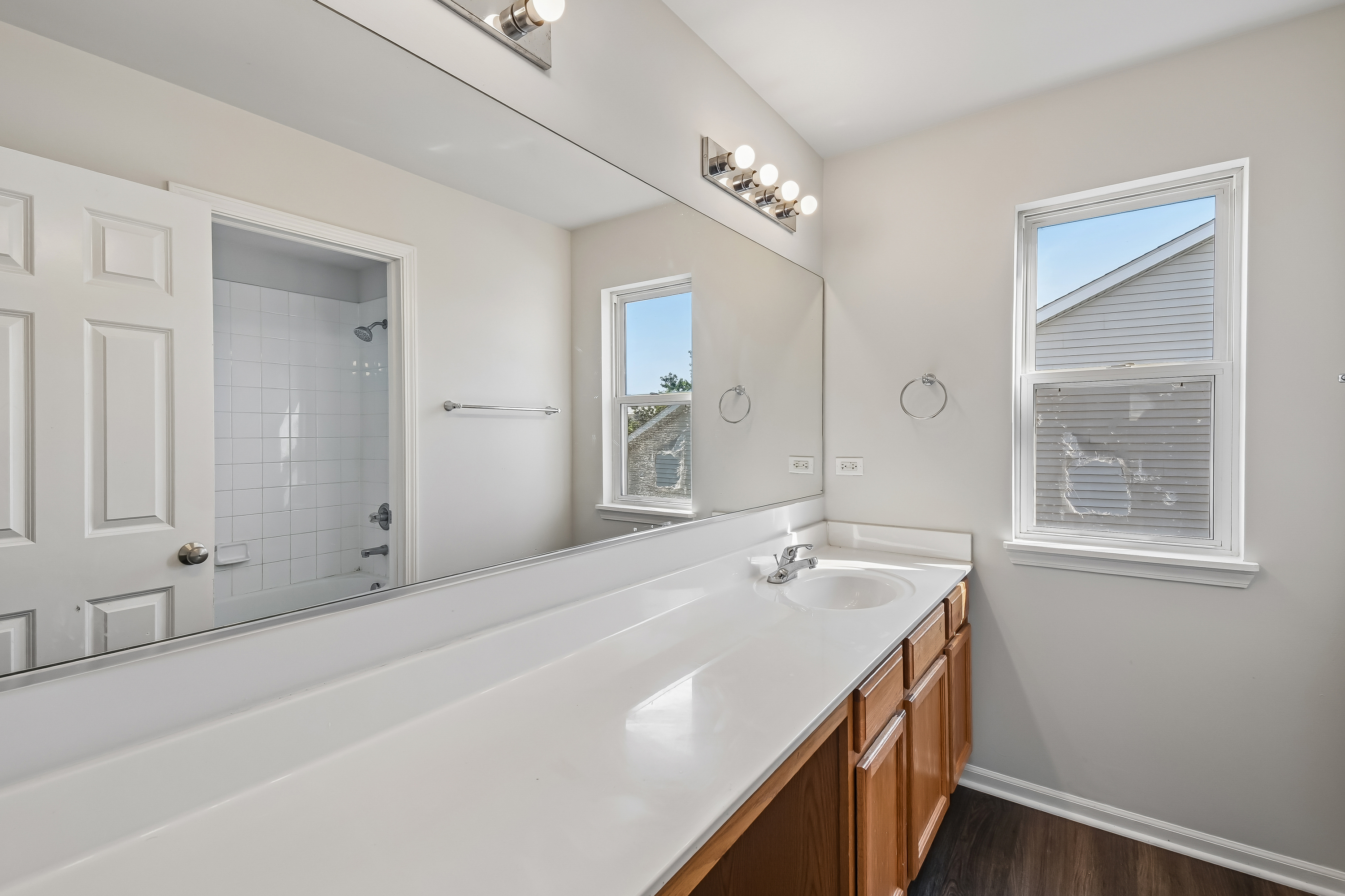 Photo 48 of 69 of 1409 Baltz Dr, Joliet, IL