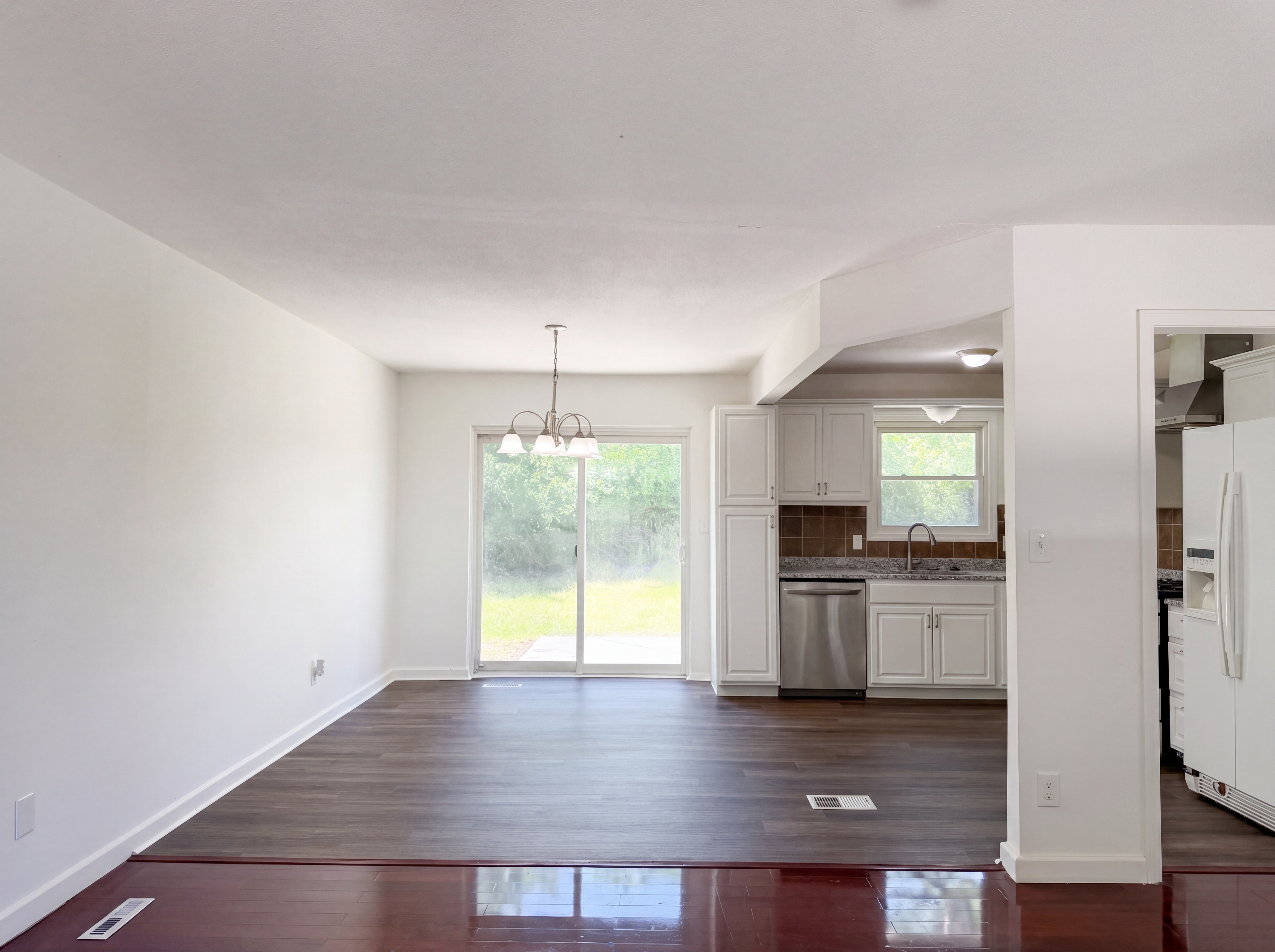 Photo 7 of 18 of 16517 E 35th Street Ct, Independence, MO
