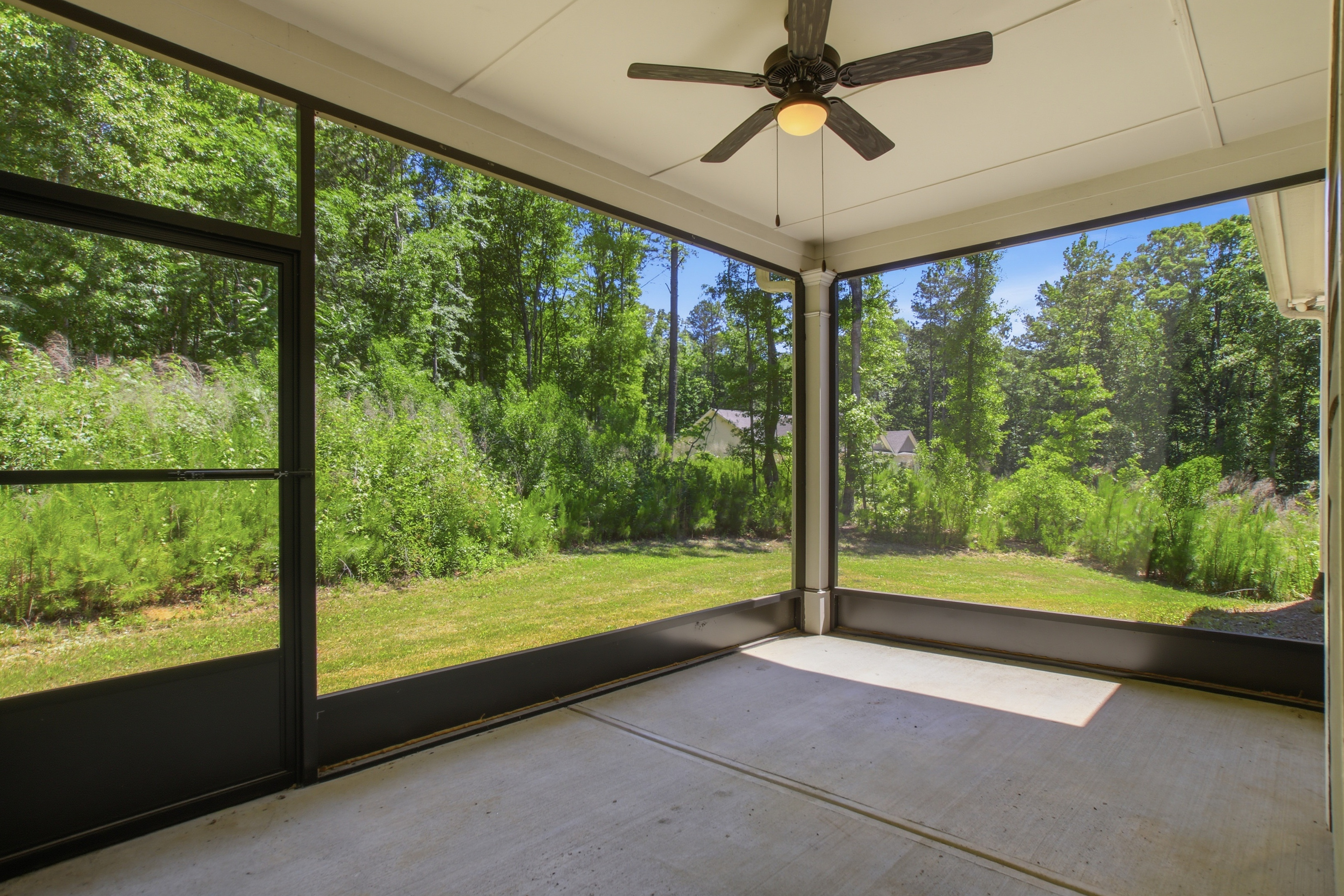 Photo 36 of 41 of 45 Hawthorn Ln, Covington, GA
