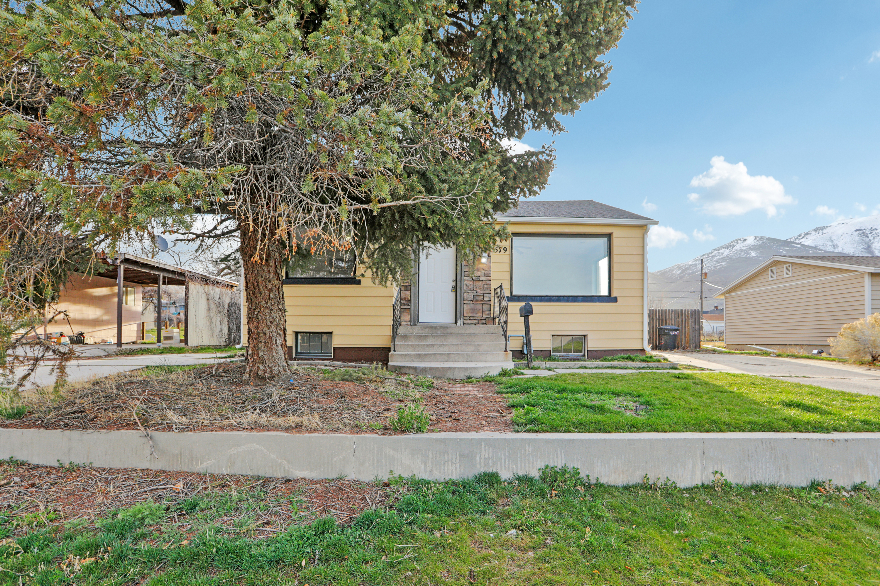 Photo 6 of 26 of 579 S 400 W, Brigham City, UT