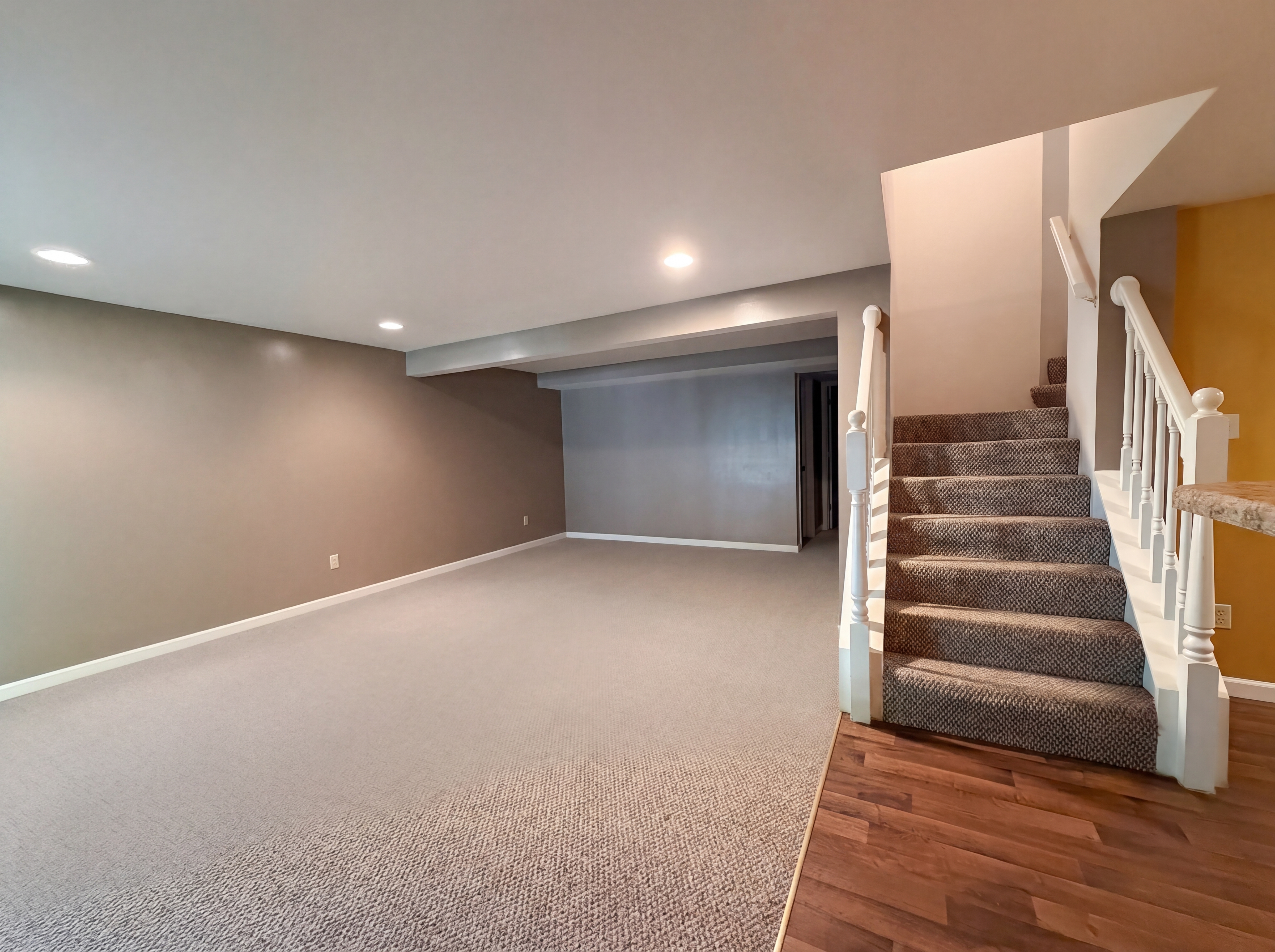 Photo 12 of 33 of 1311 Norwood Hills Dr, O Fallon, MO