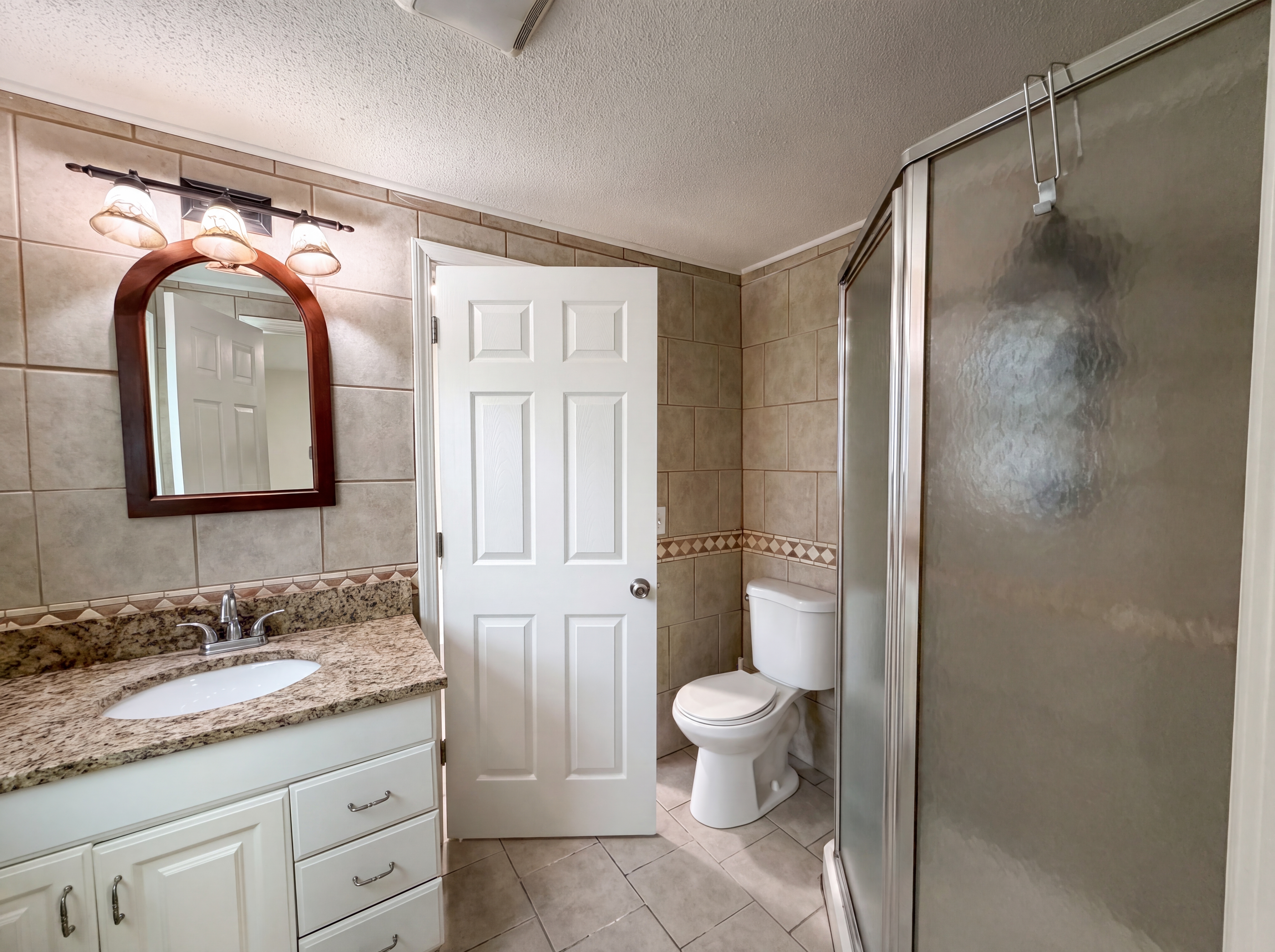 Photo 6 of 19 of 14326 Spring Dr, De Soto, MO
