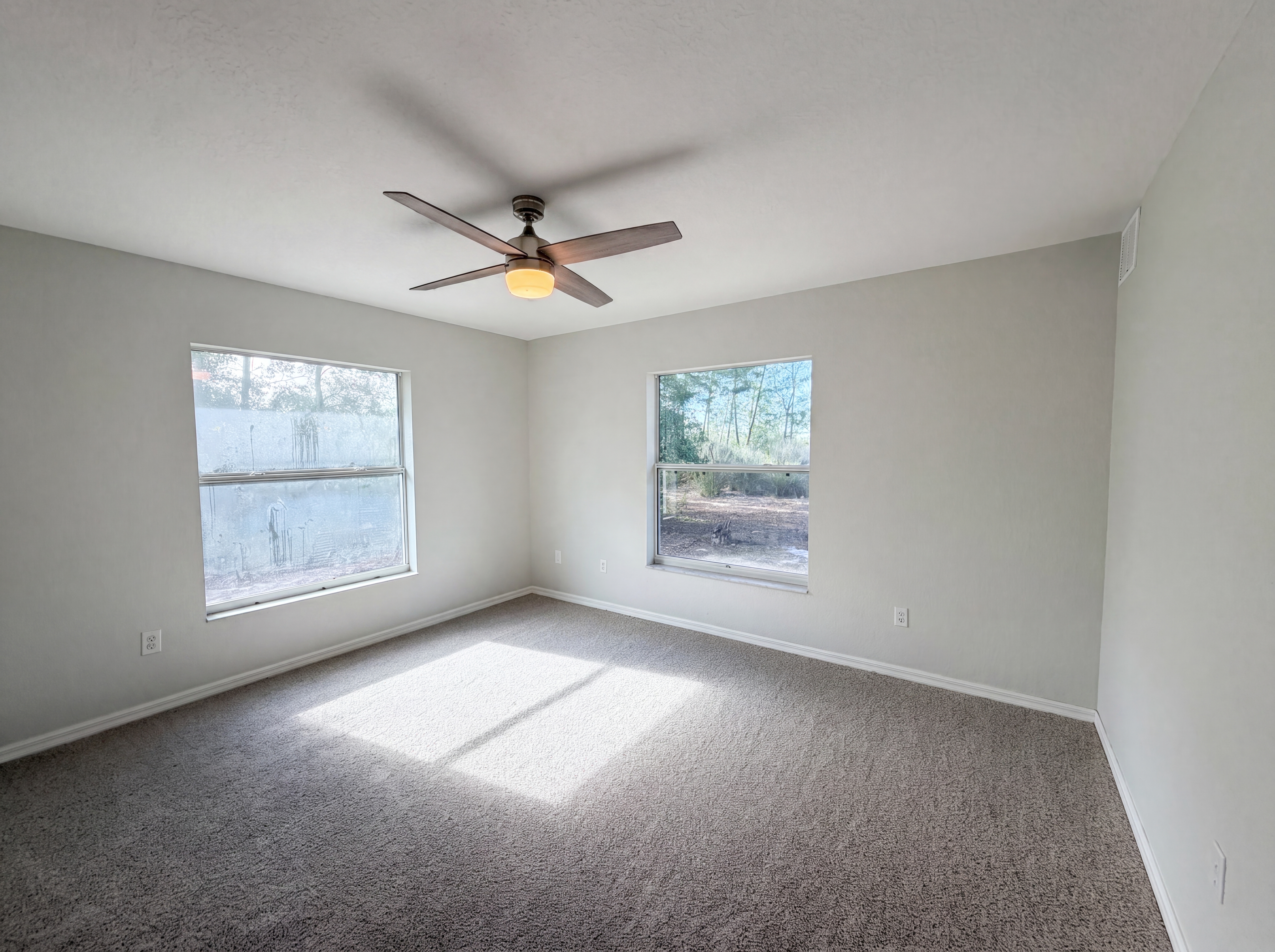 Photo 11 of 25 of 17956 SW 25th Avenue Rd, Ocala, FL