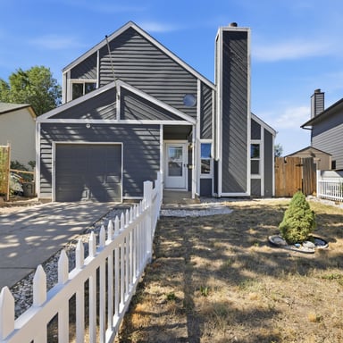 Property photo 1 of 4571 Sunnyhill Dr