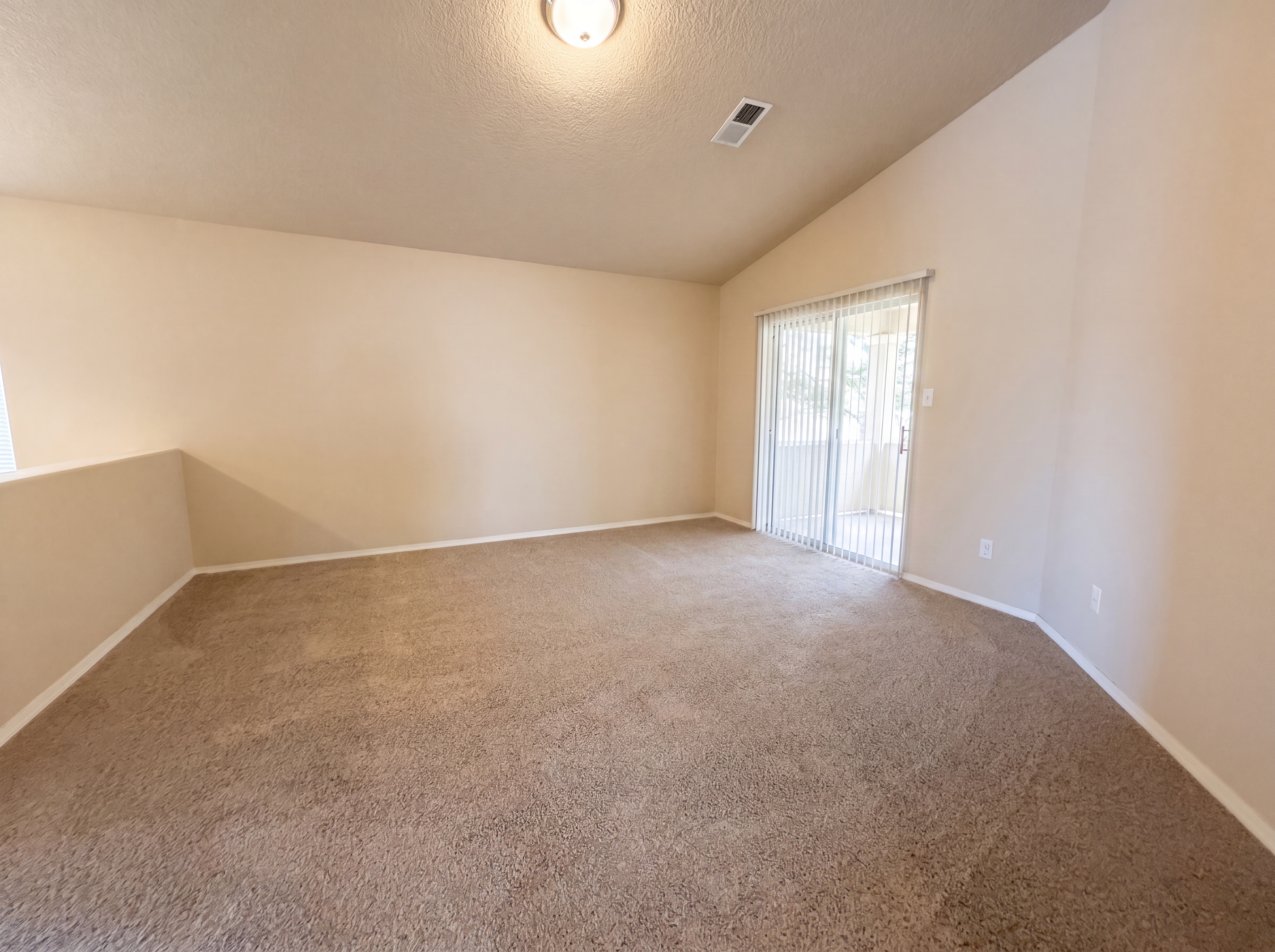 Photo 10 of 23 of 6819 Lava Rock Dr NW, Albuquerque, NM
