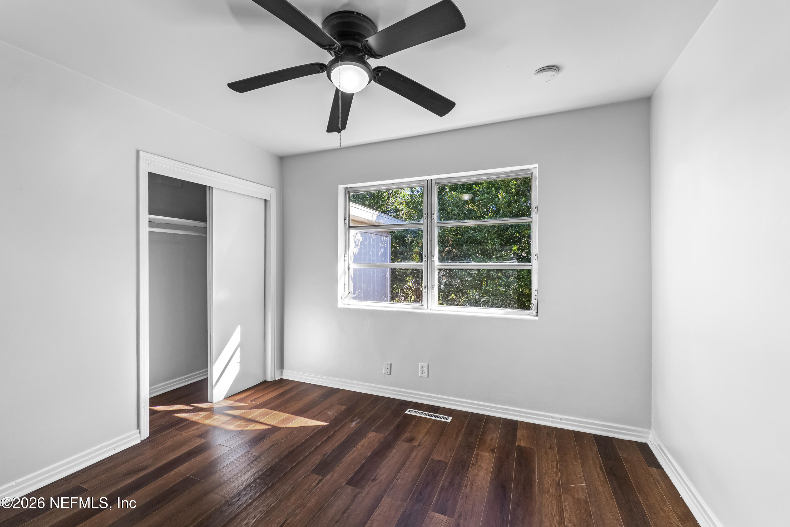 Photo 7 of 30 of 8308 Manavista St, Jacksonville, FL