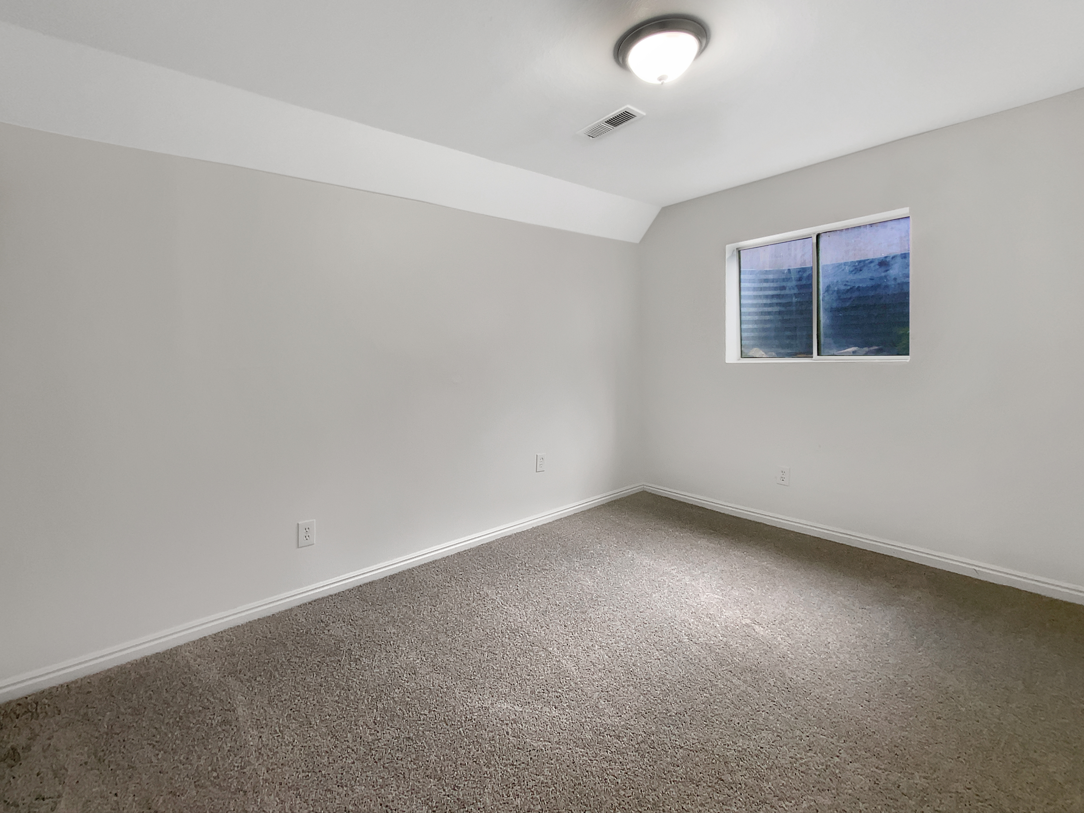 Photo 15 of 20 of 3962 S 6360 W, West Valley City, UT