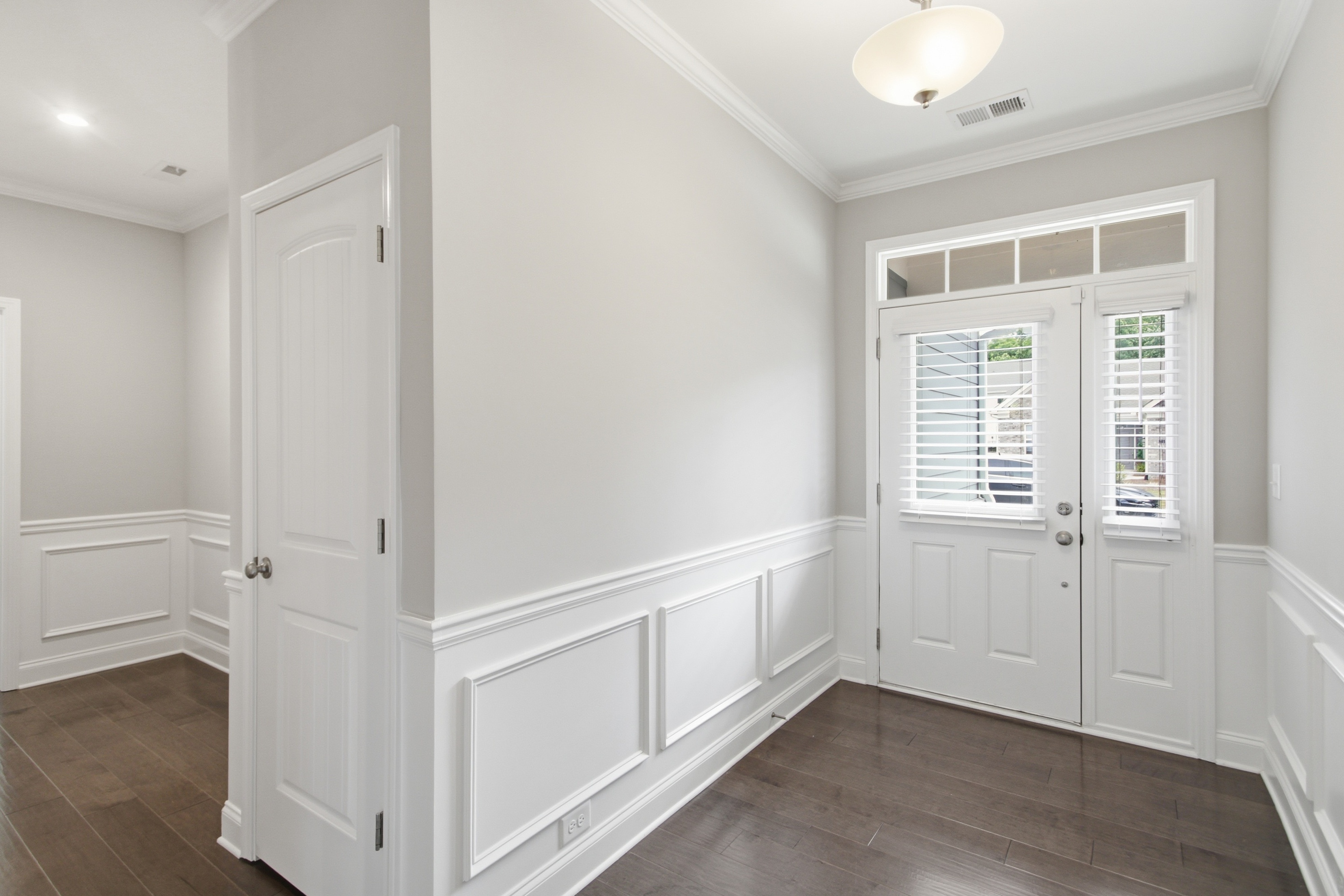 Photo 6 of 33 of 210 Balsam Dr, Dallas, GA