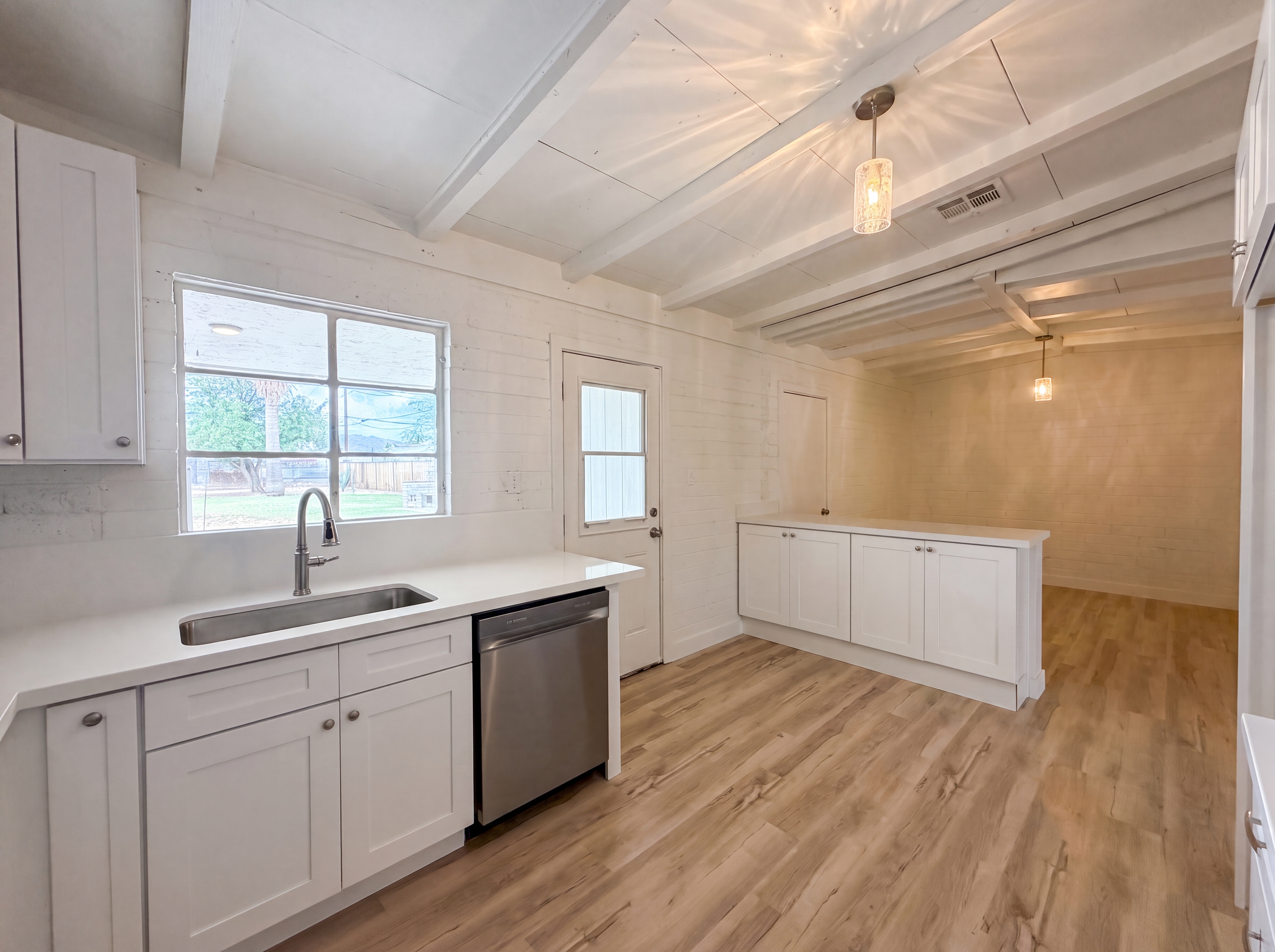 Photo 6 of 21 of 1507 W Wier Ave, Phoenix, AZ