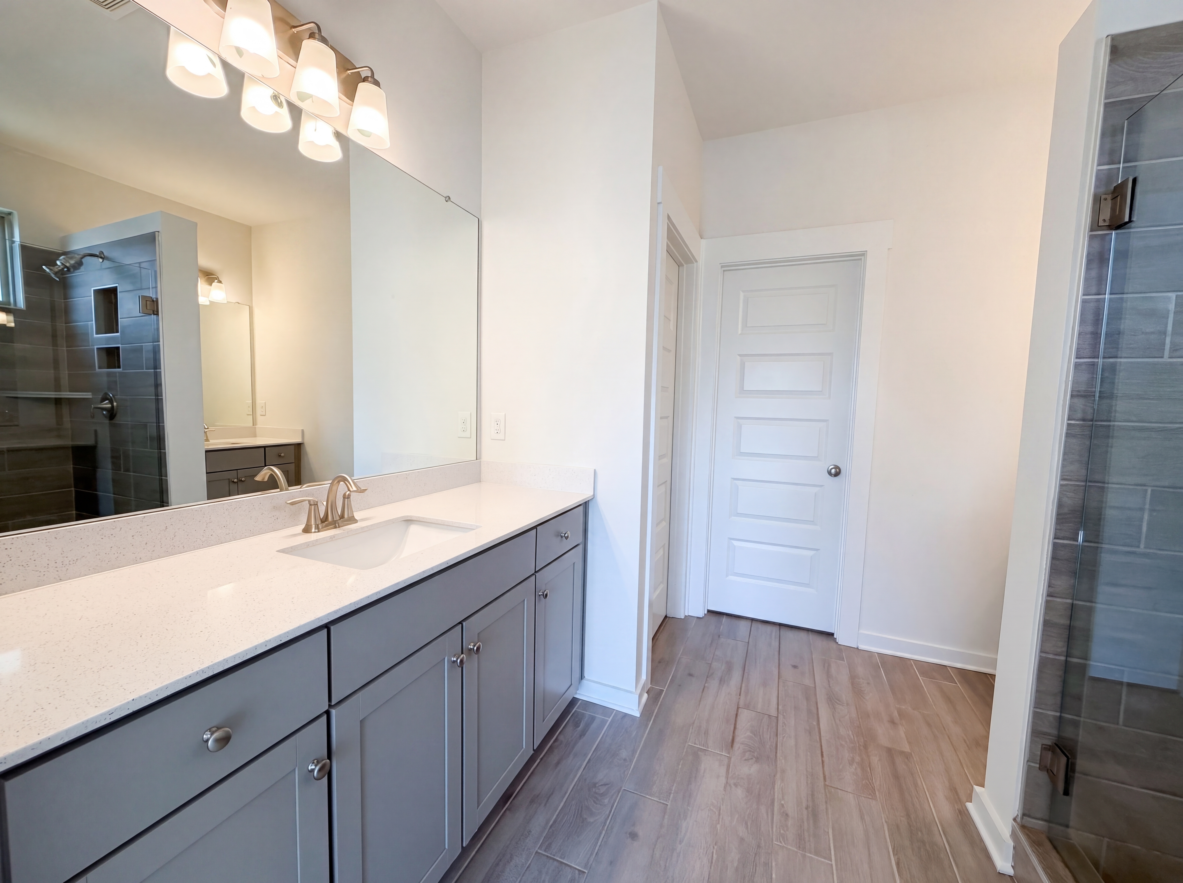 Photo 6 of 31 of 3372 Vinemont Dr, Thompsons Station, TN