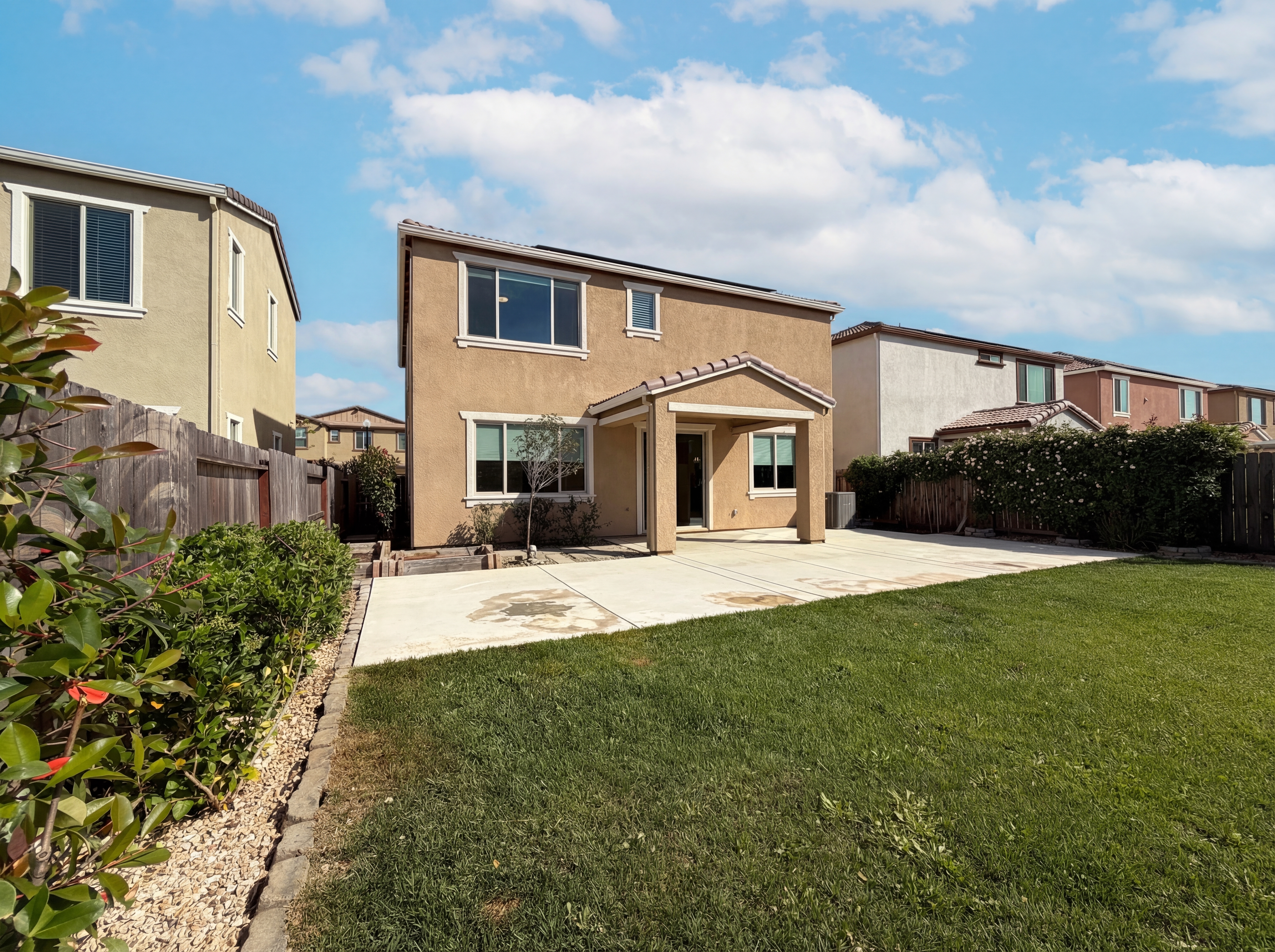 Photo 7 of 42 of 8778 Encore Way, Elk Grove, CA