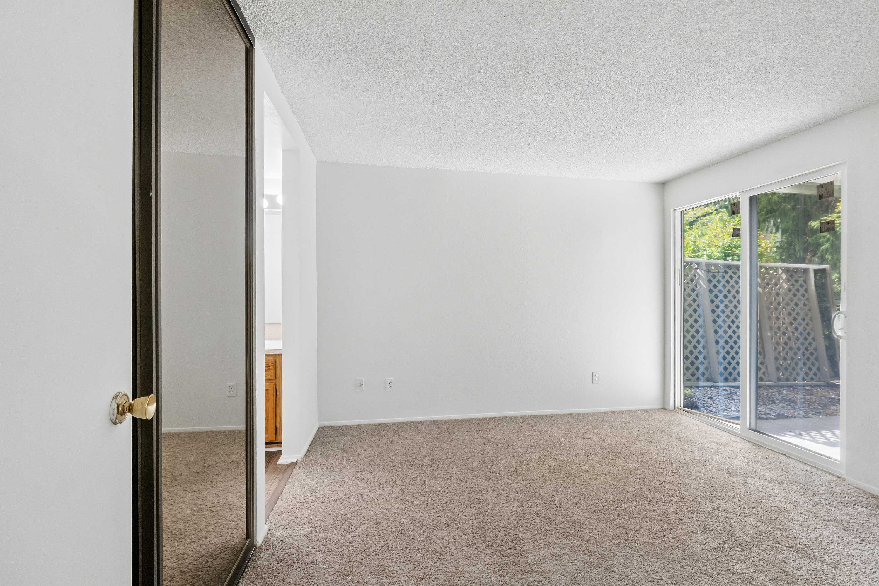 Photo 15 of 19 of 134 SW 116th St, Seattle, WA