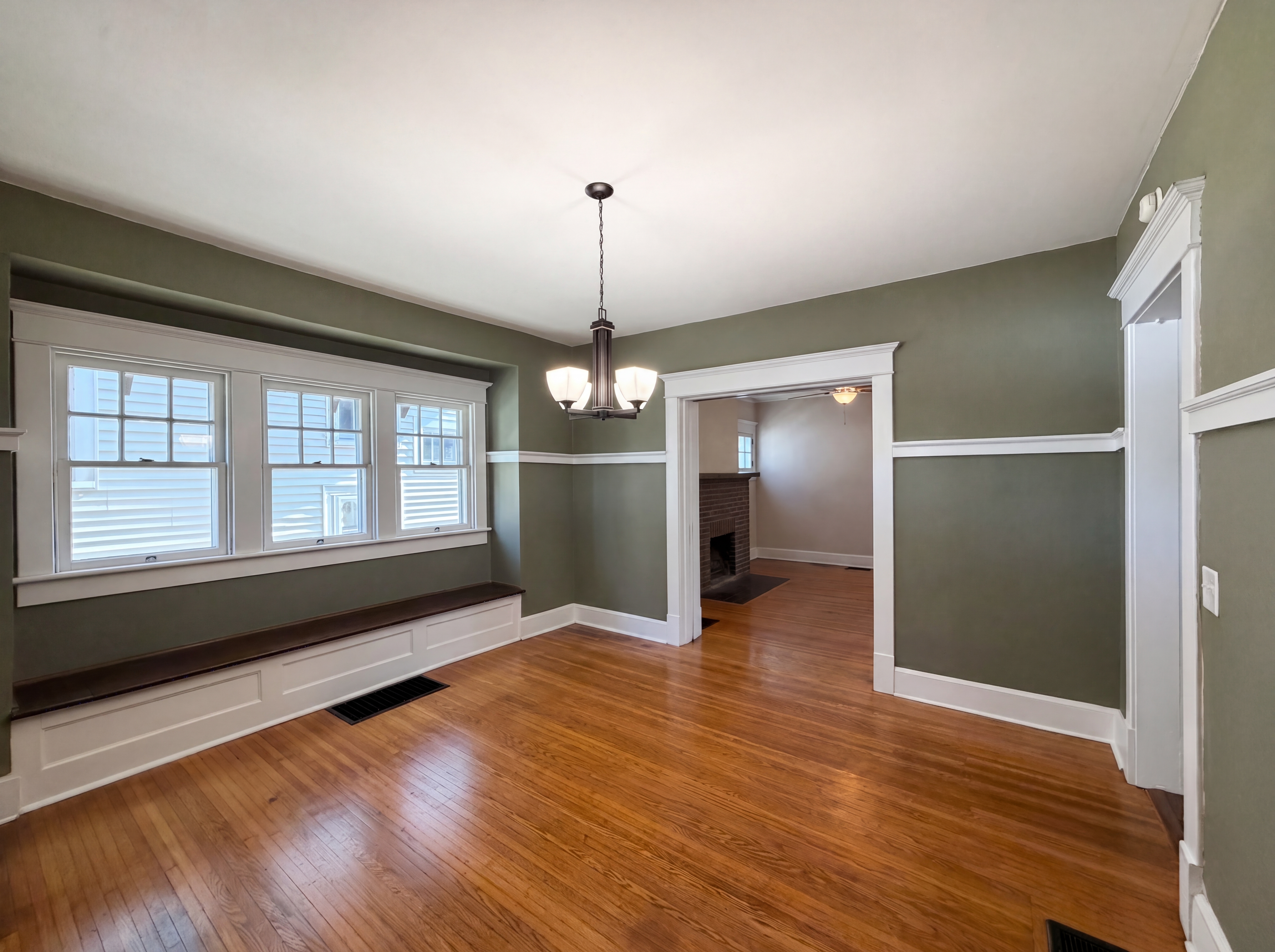 Photo 7 of 23 of 524 N Riley Ave, Indianapolis, IN