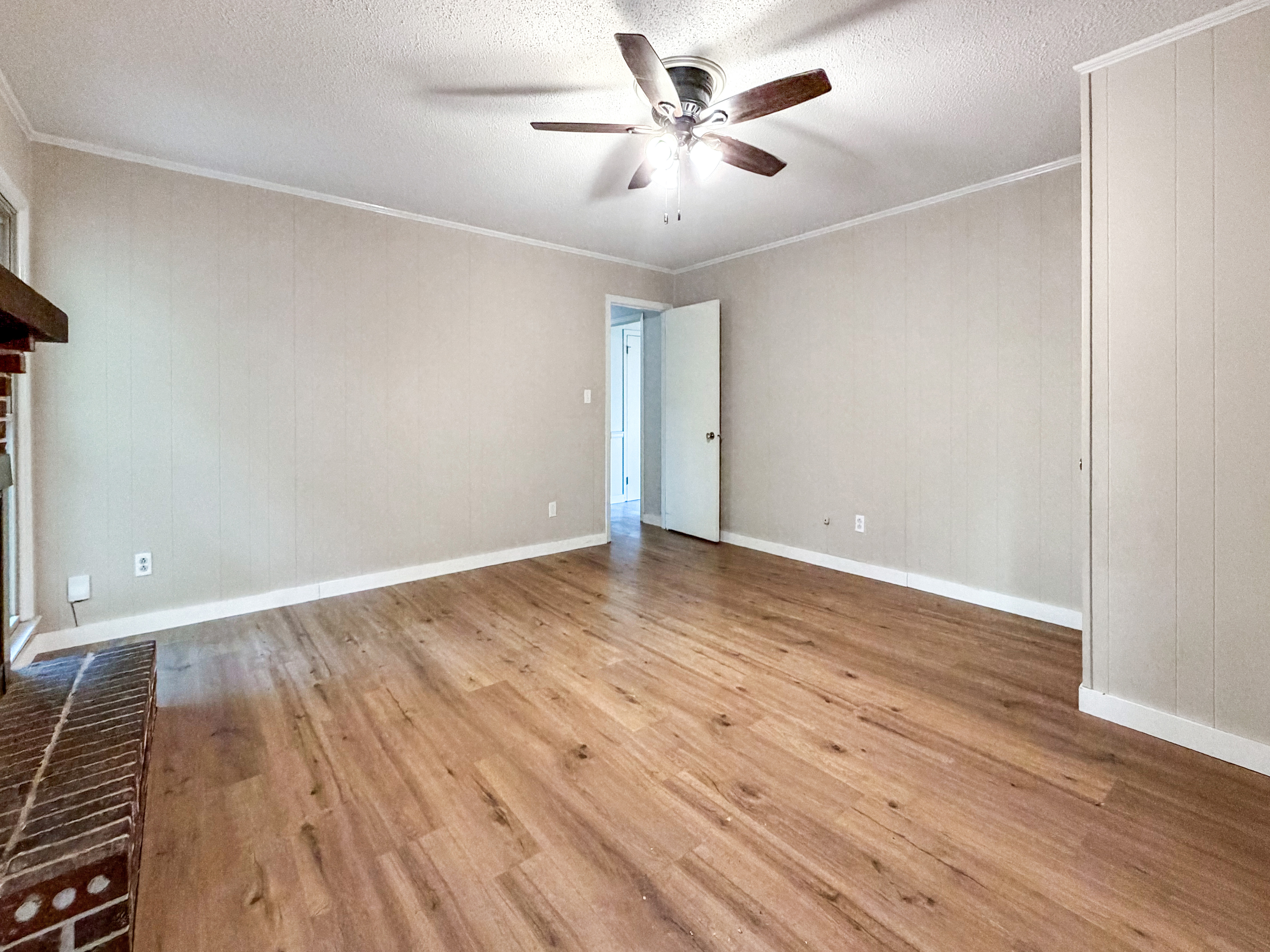 Photo 20 of 24 of 3495 Flintshire Dr, Hoover, AL