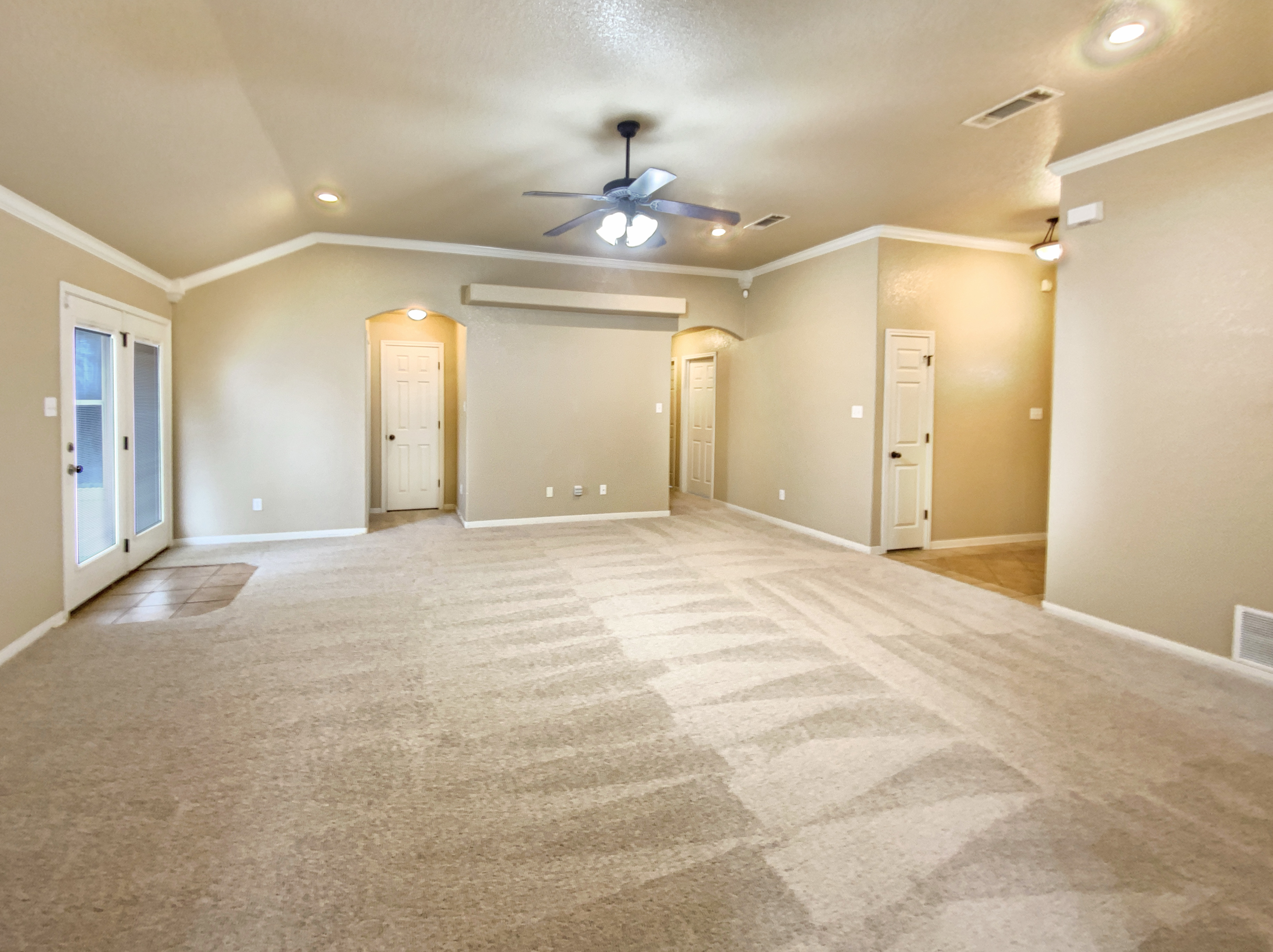 Photo 8 of 15 of 3506 Republic Of Texas Dr, Killeen, TX