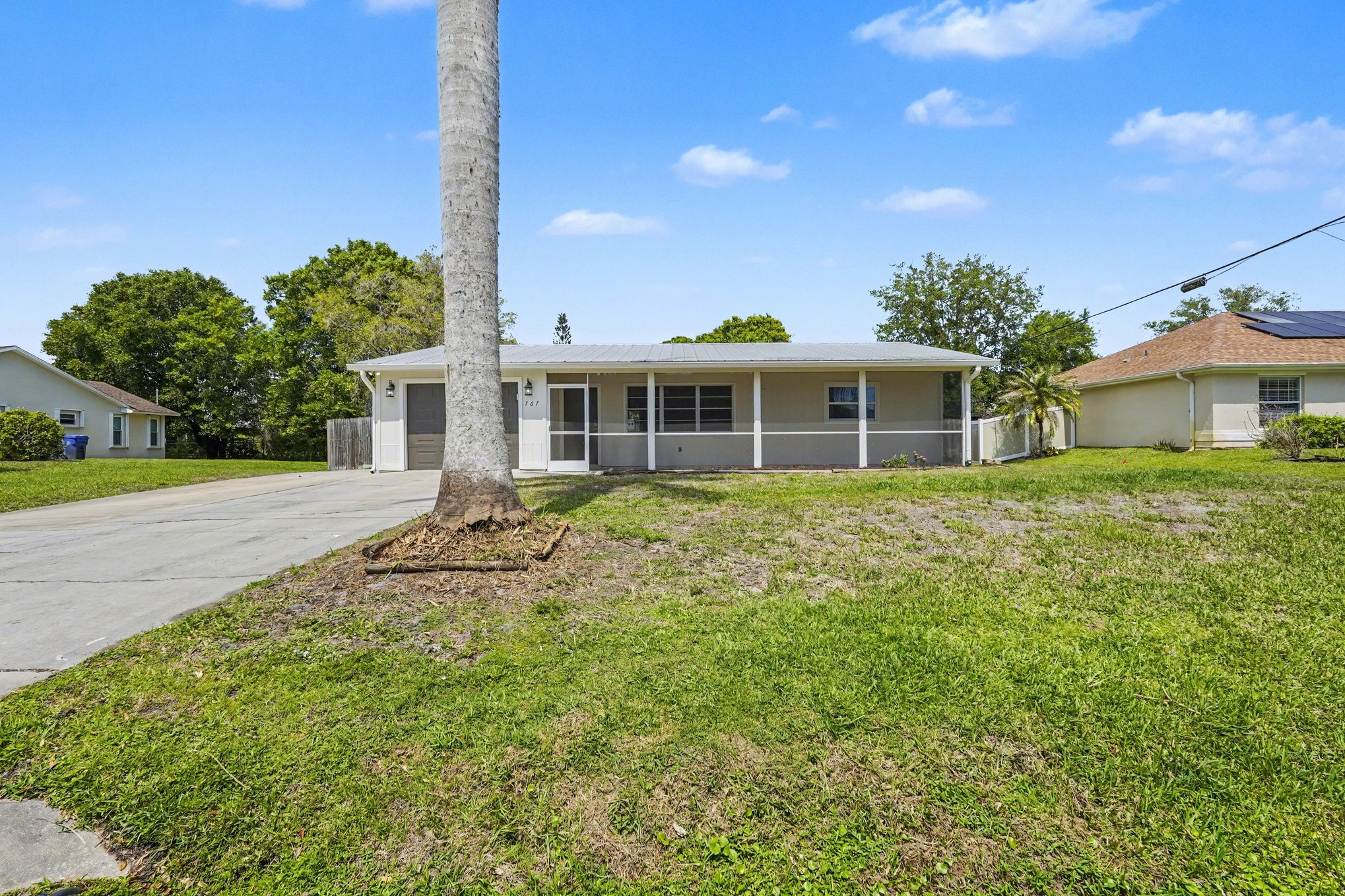 Photo 7 of 20 of 767 Rolling Hill Dr, Sebastian, FL