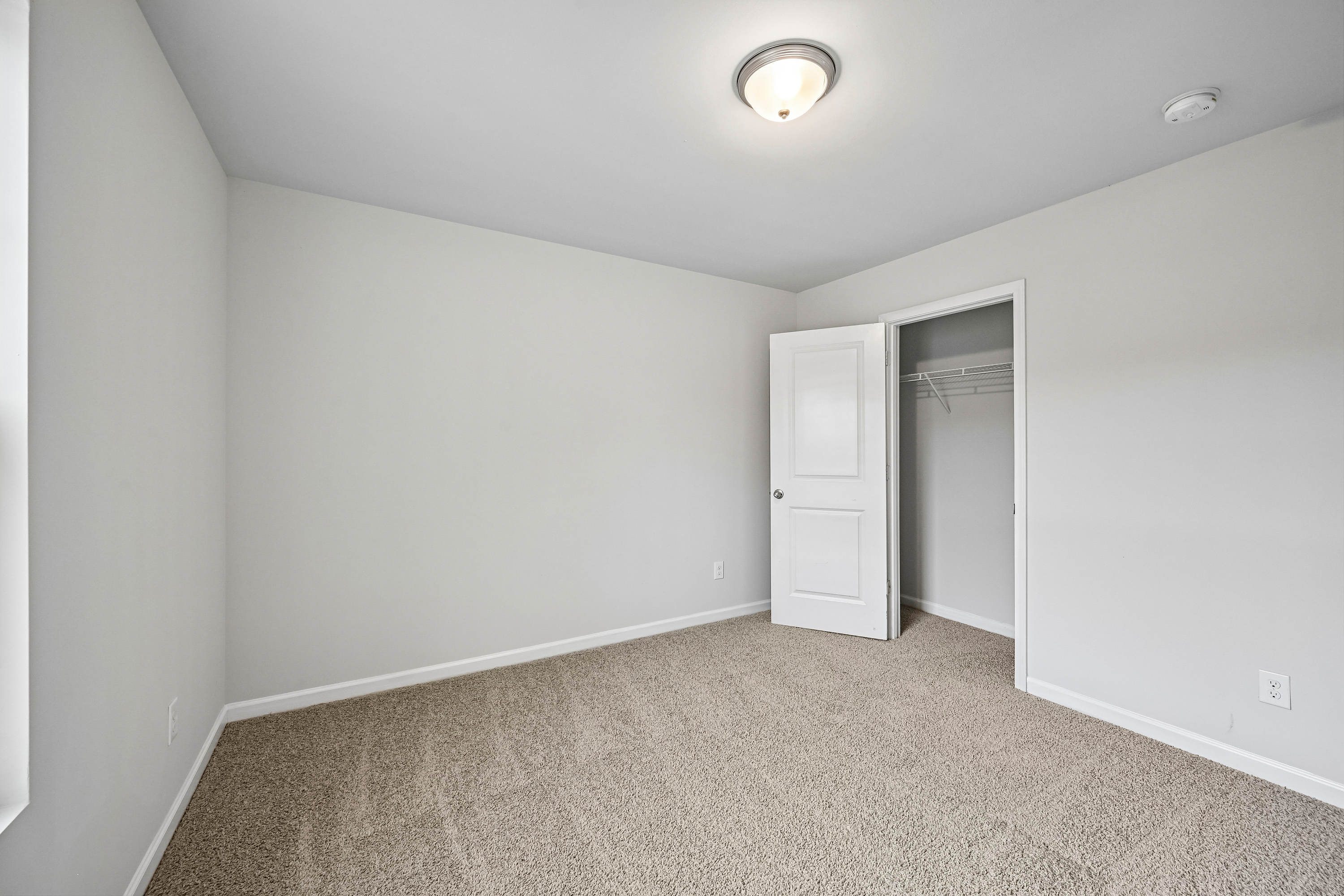 Photo 5 of 34 of 203 Scotland Dr, Dallas, GA