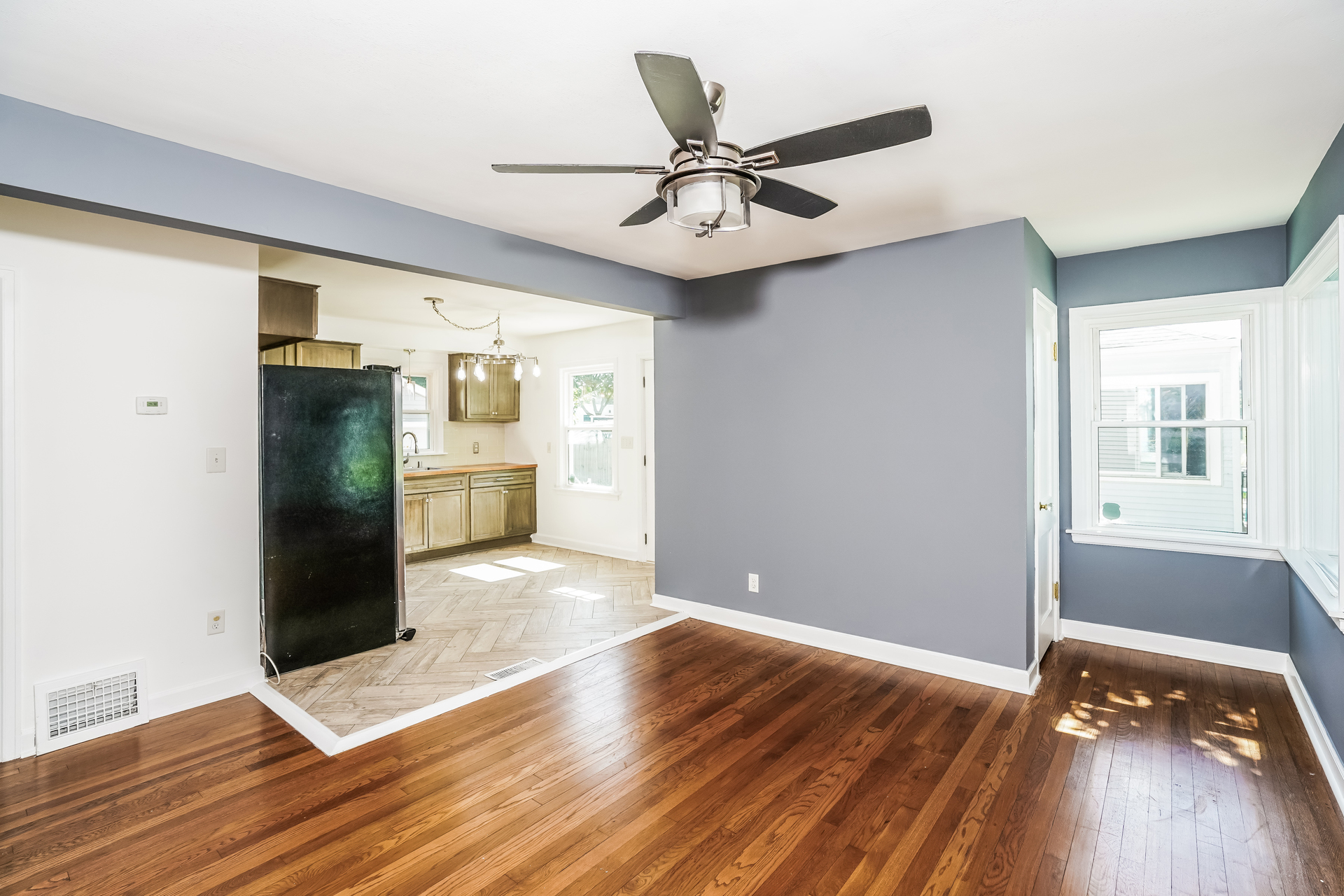 Photo 7 of 20 of 181 Walton Ave, Waukesha, WI