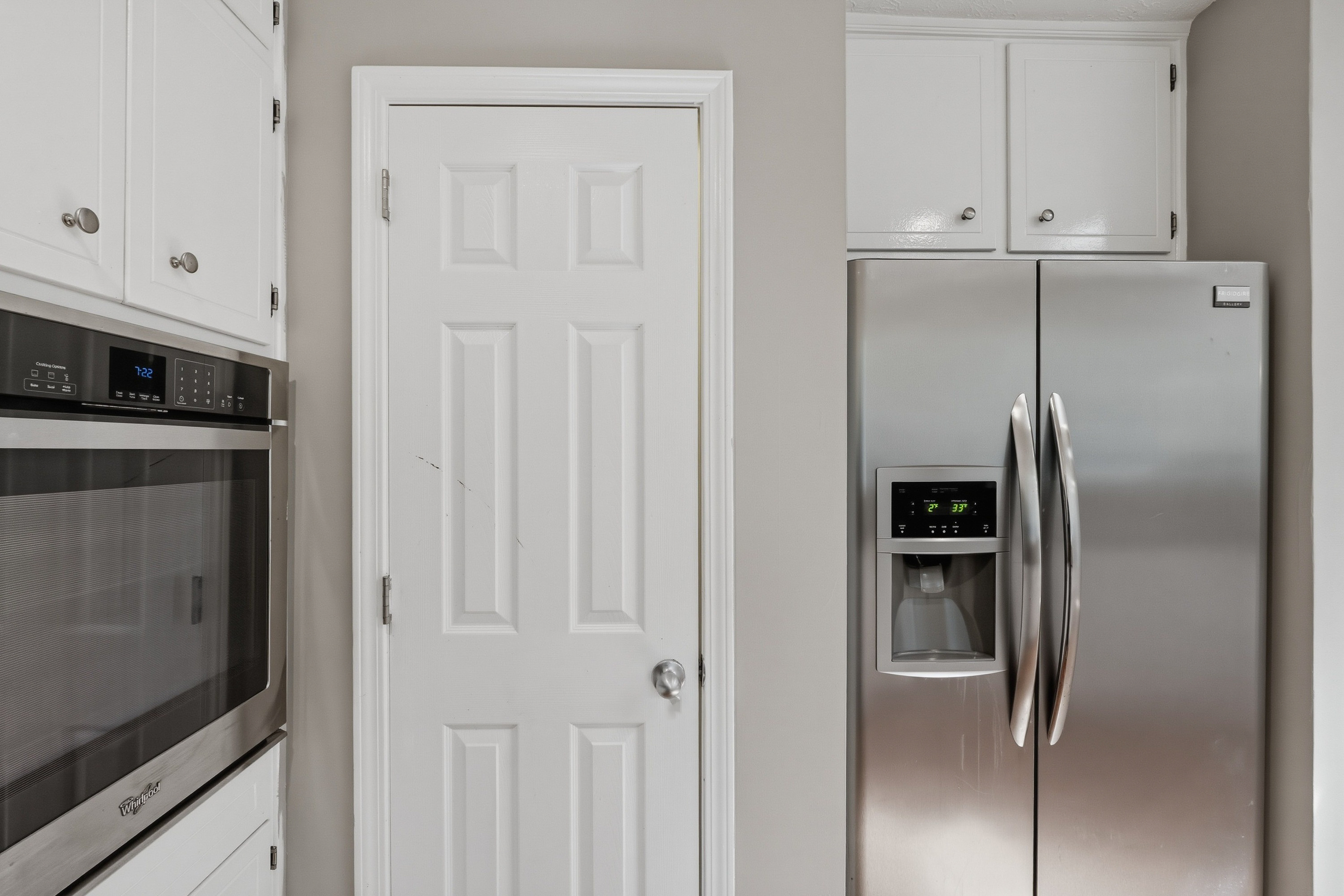 Photo 10 of 46 of 639 Cedrick Ln, Stone Mountain, GA