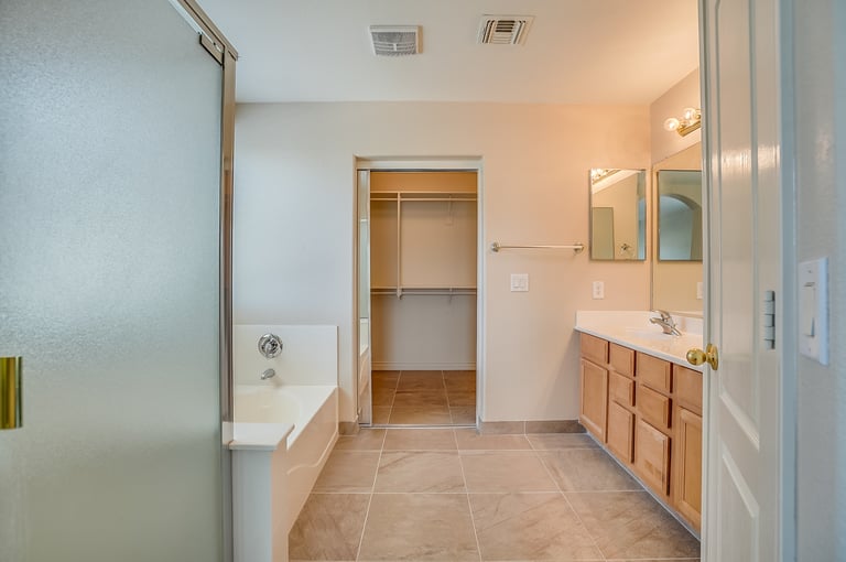 Photo 13 of 27 - 28402 N 25th Ave, Phoenix, AZ 85085