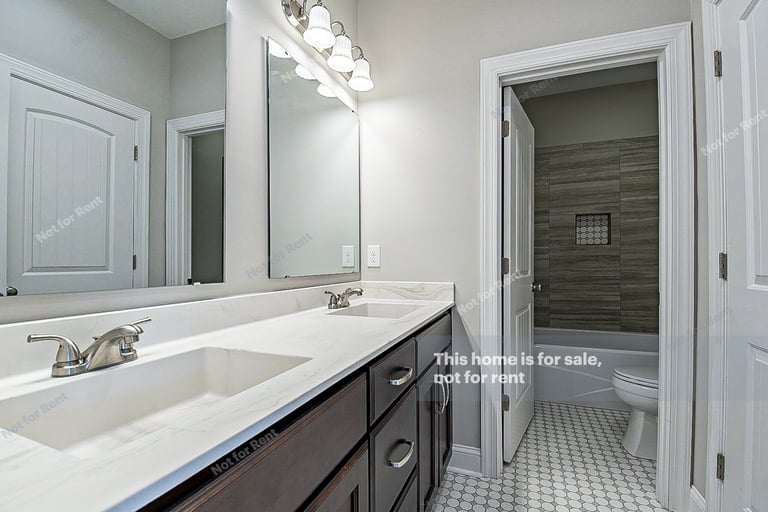 Photo 18 of 20 - 30 Grandwood Cir, Durham, NC 27712