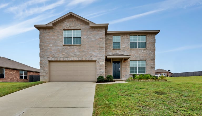 Photo 1 of 28 - 252 Rock Meadow Dr, Crowley, TX 76036