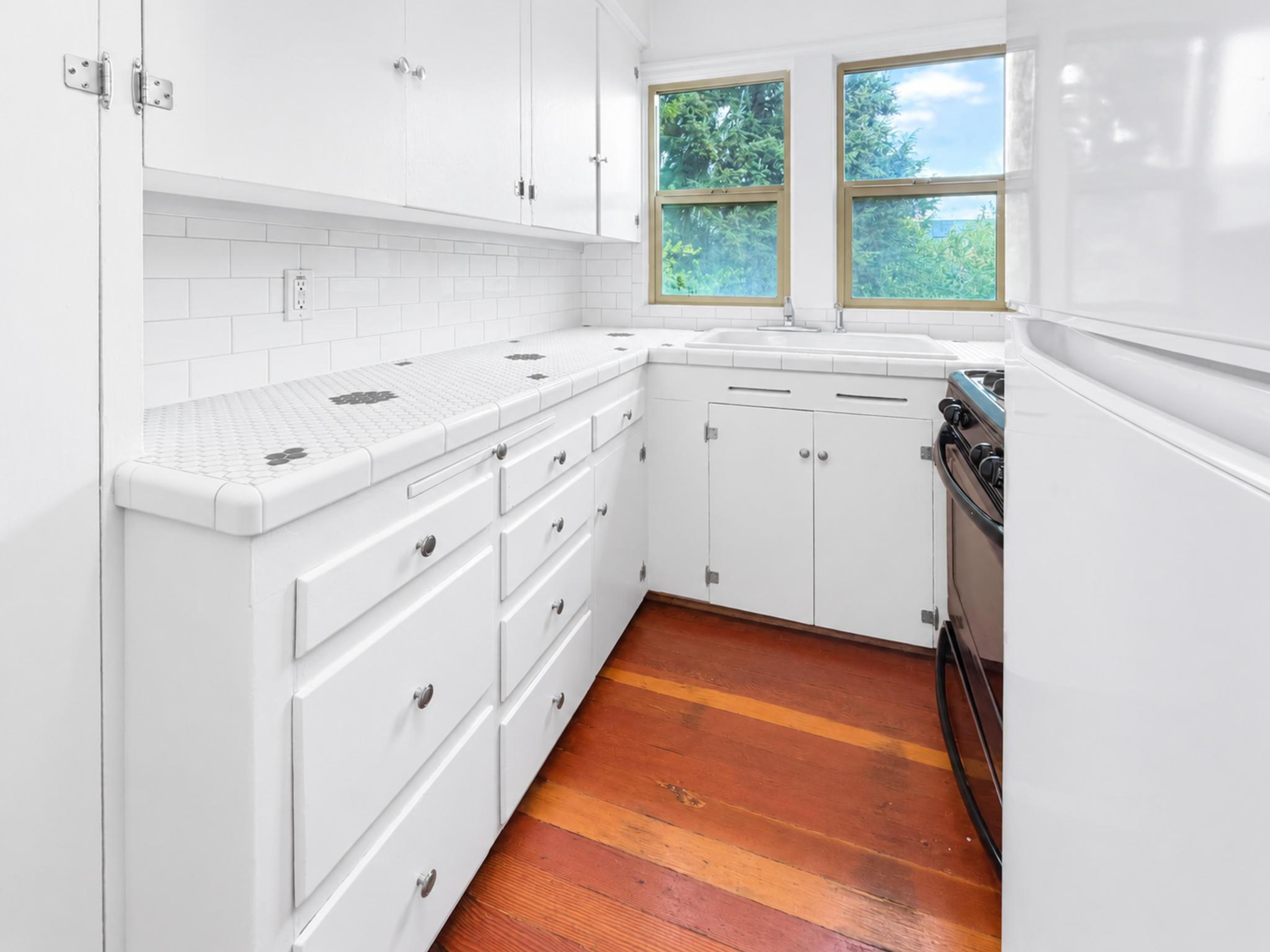 Photo 10 of 14 of 1411 N Alberta St, Portland, OR