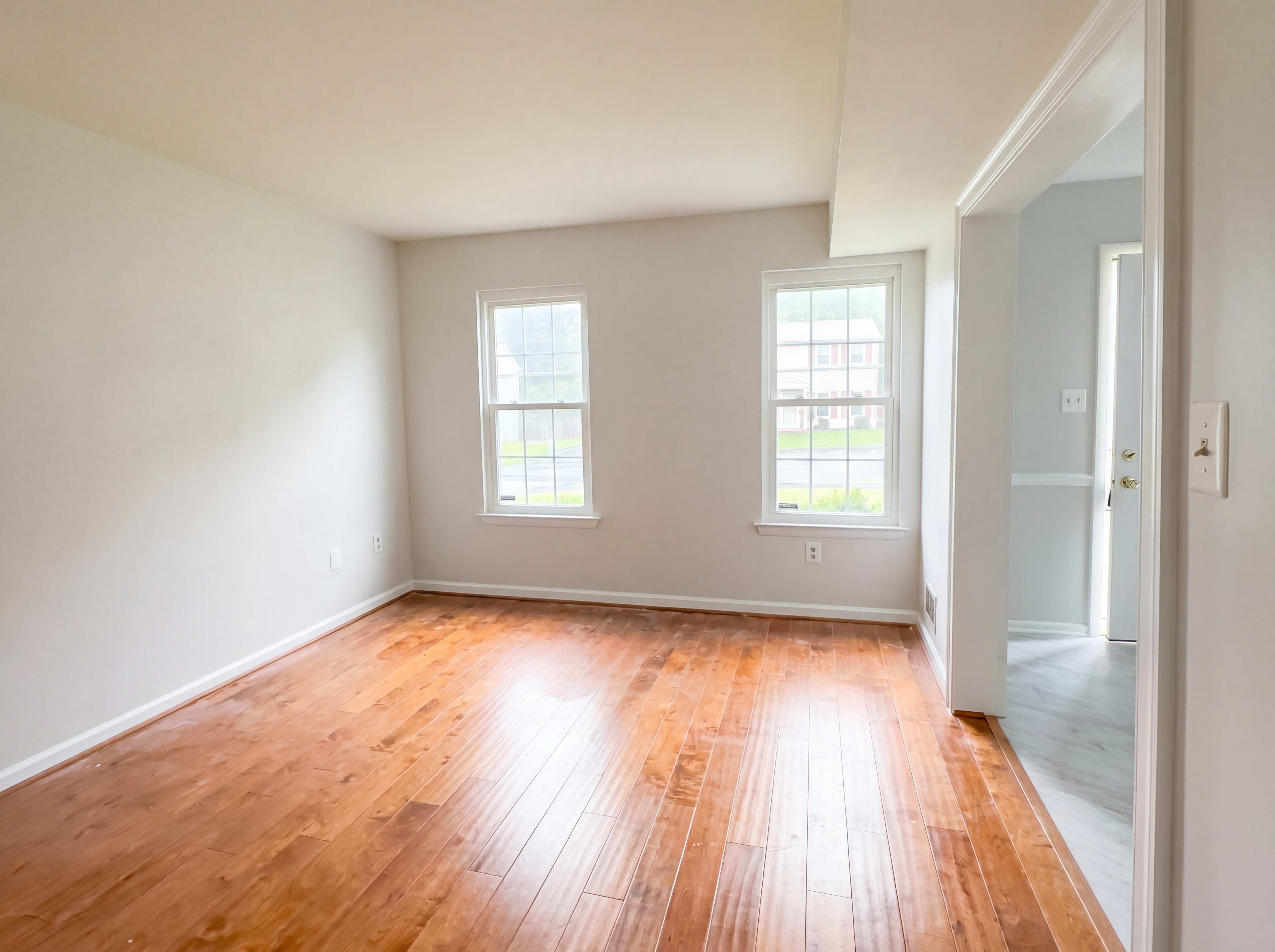 Photo 5 of 23 of 14281 Princedale Dr, Woodbridge, VA