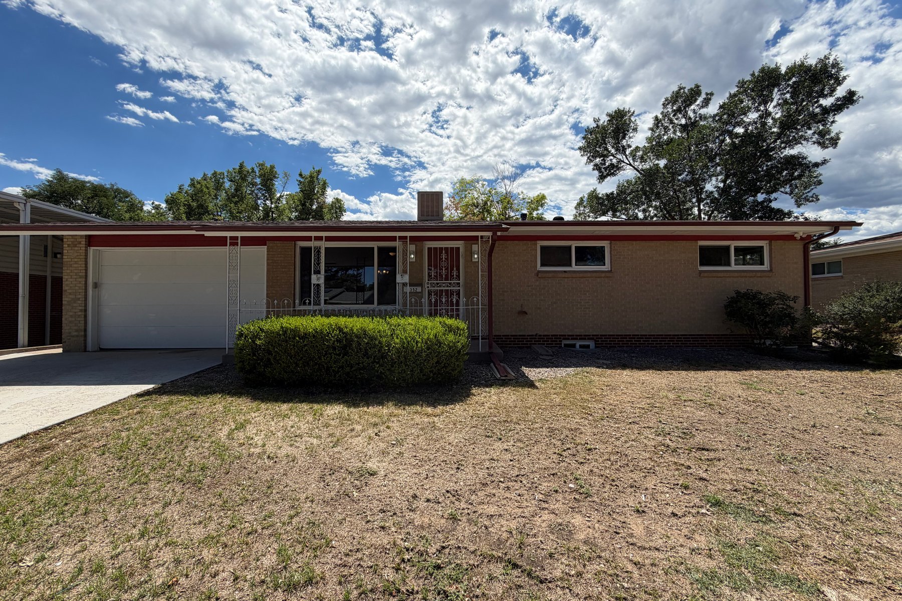 Photo 1 of 3352 W Aksarben Ave