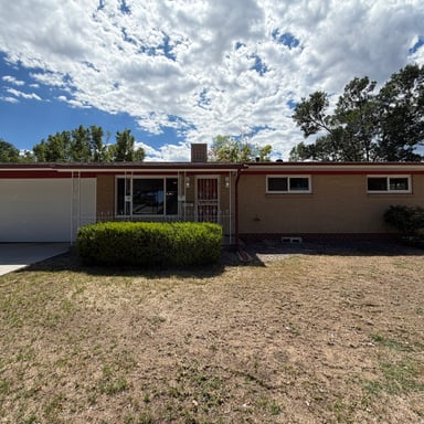 Property photo 1 of 3352 W Aksarben Ave